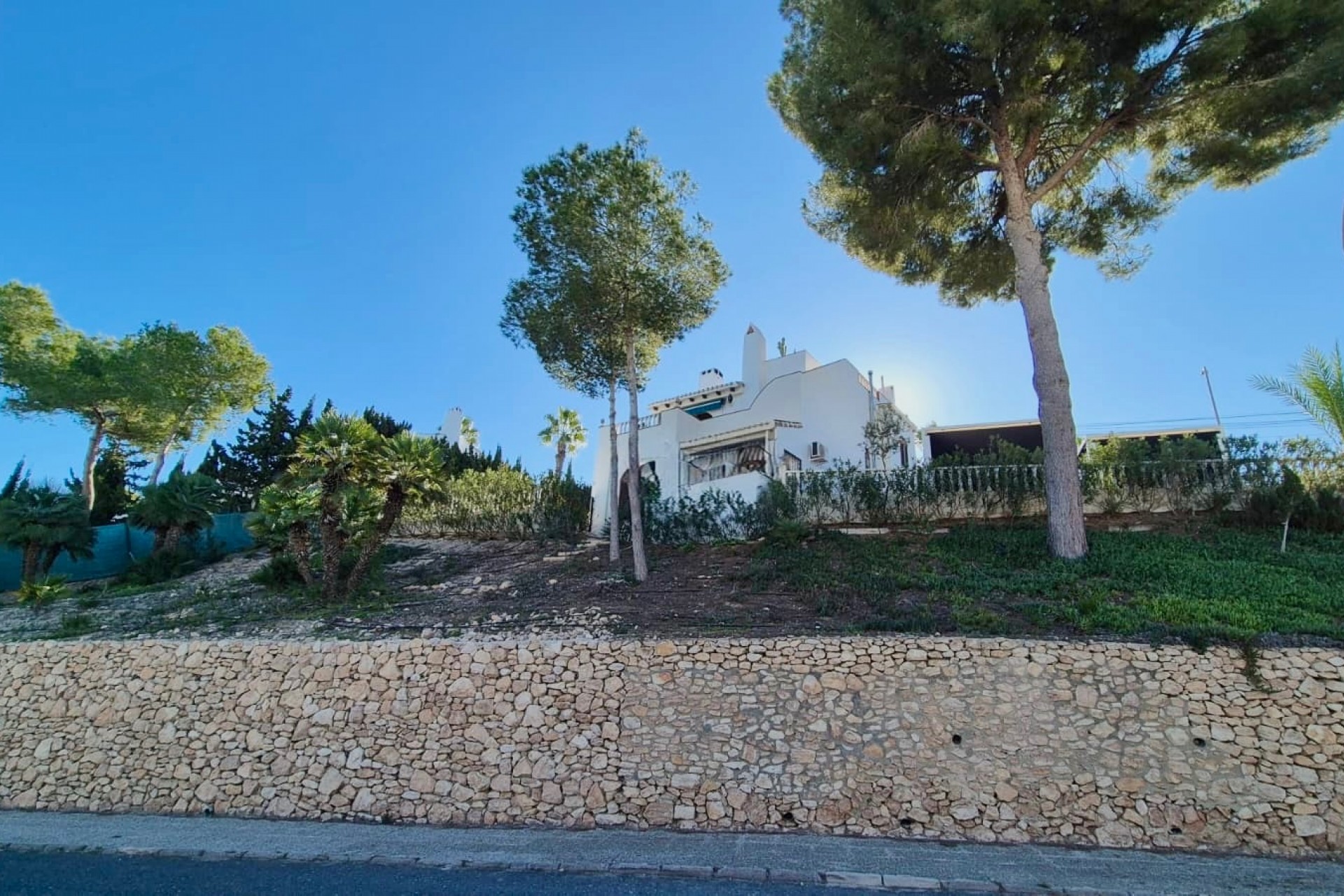 Återförsäljning - Villa -
Orihuela - Inland