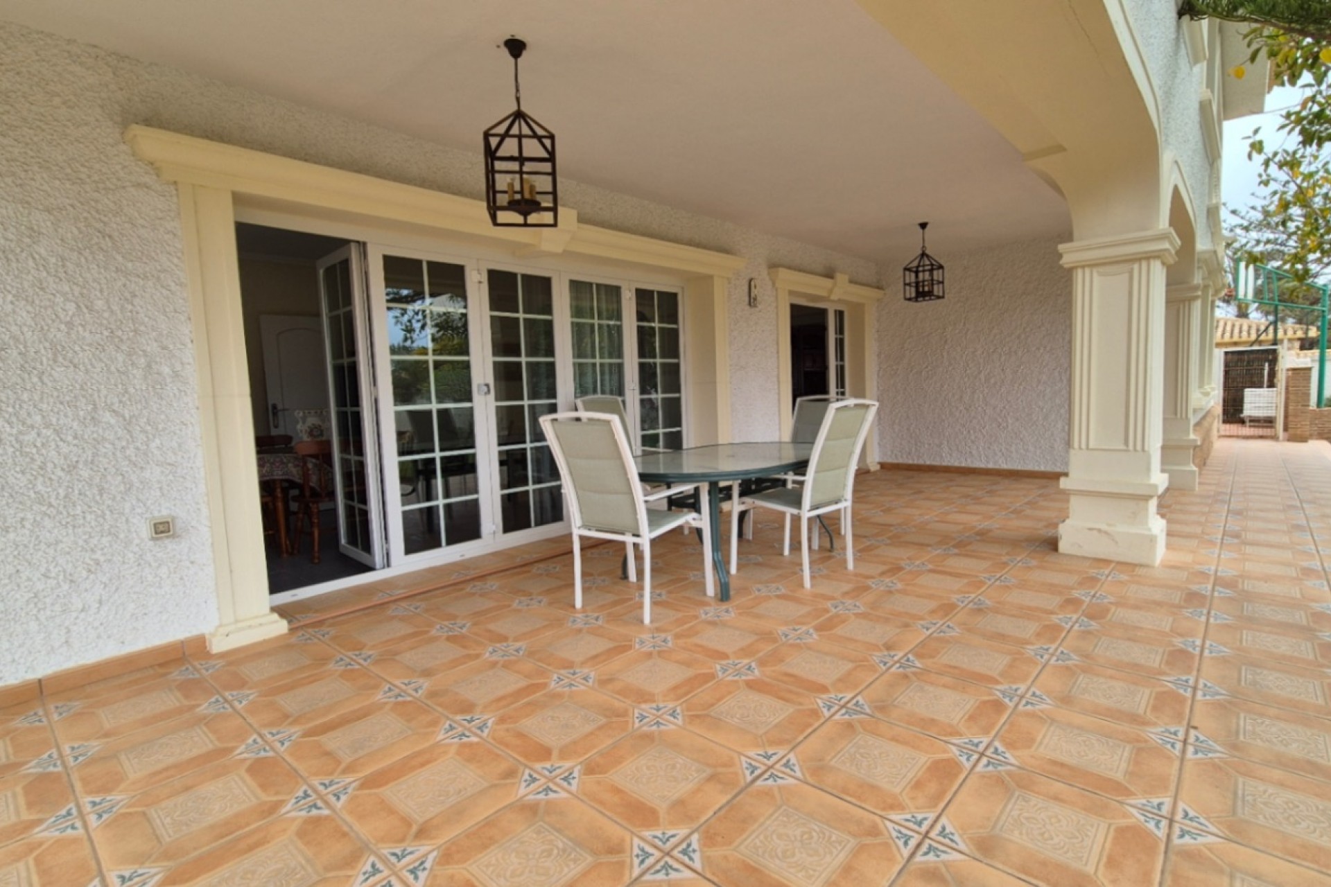 Återförsäljning - Villa -
Orihuela - Inland