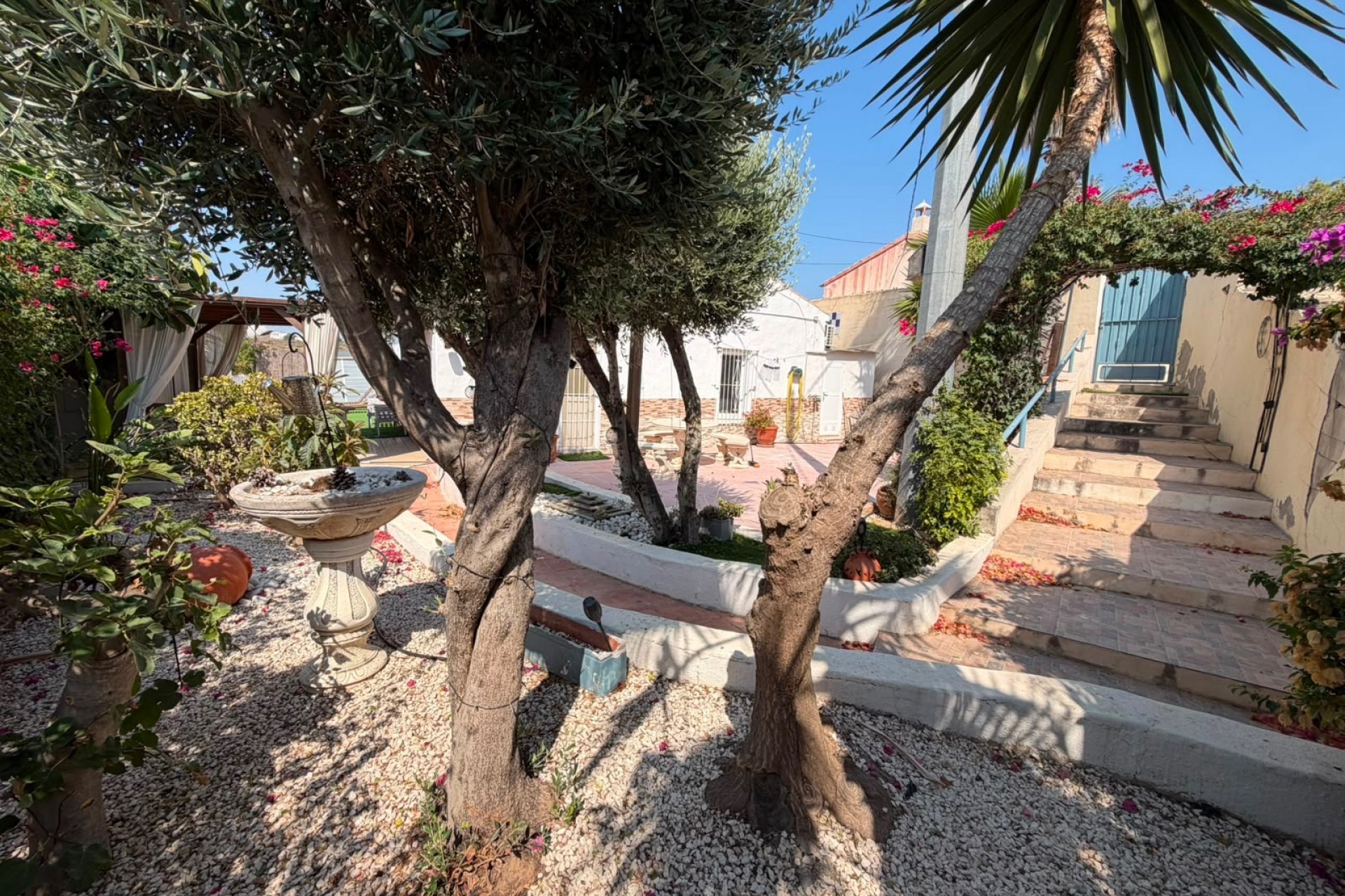 Återförsäljning - Villa -
Orihuela - Inland