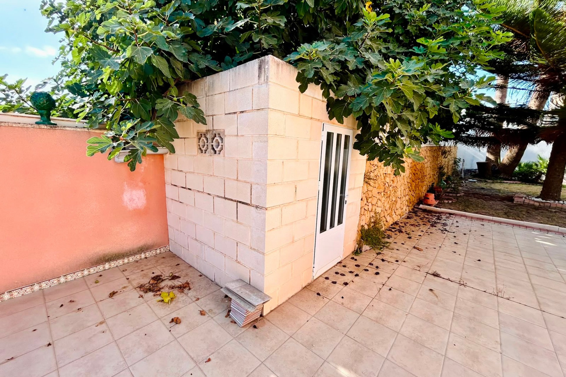 Återförsäljning - Villa -
Orihuela - Inland