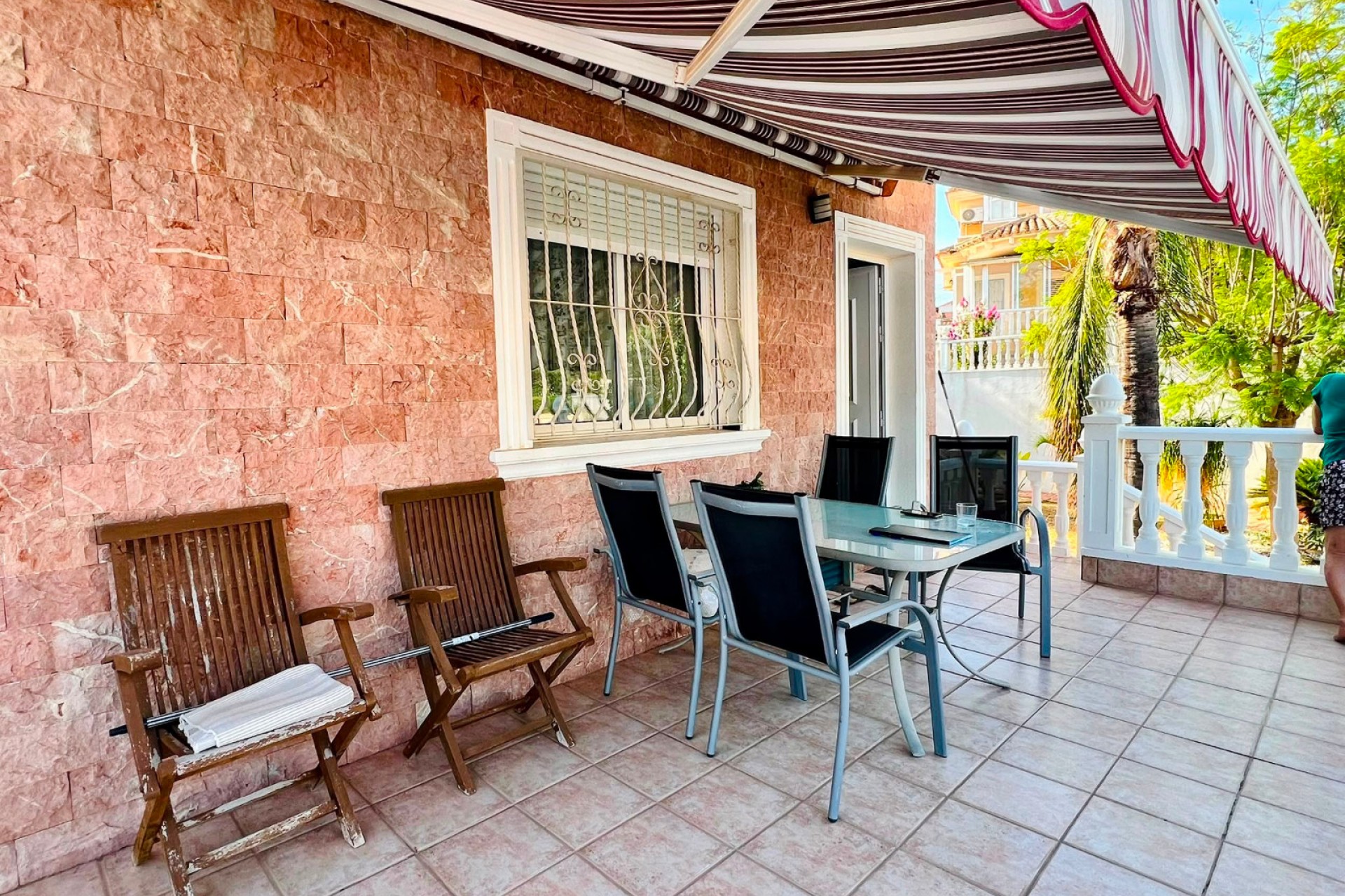 Återförsäljning - Villa -
Orihuela - Inland