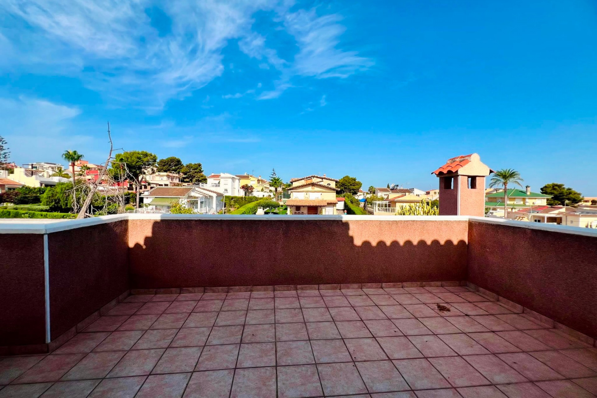 Återförsäljning - Villa -
Orihuela - Inland