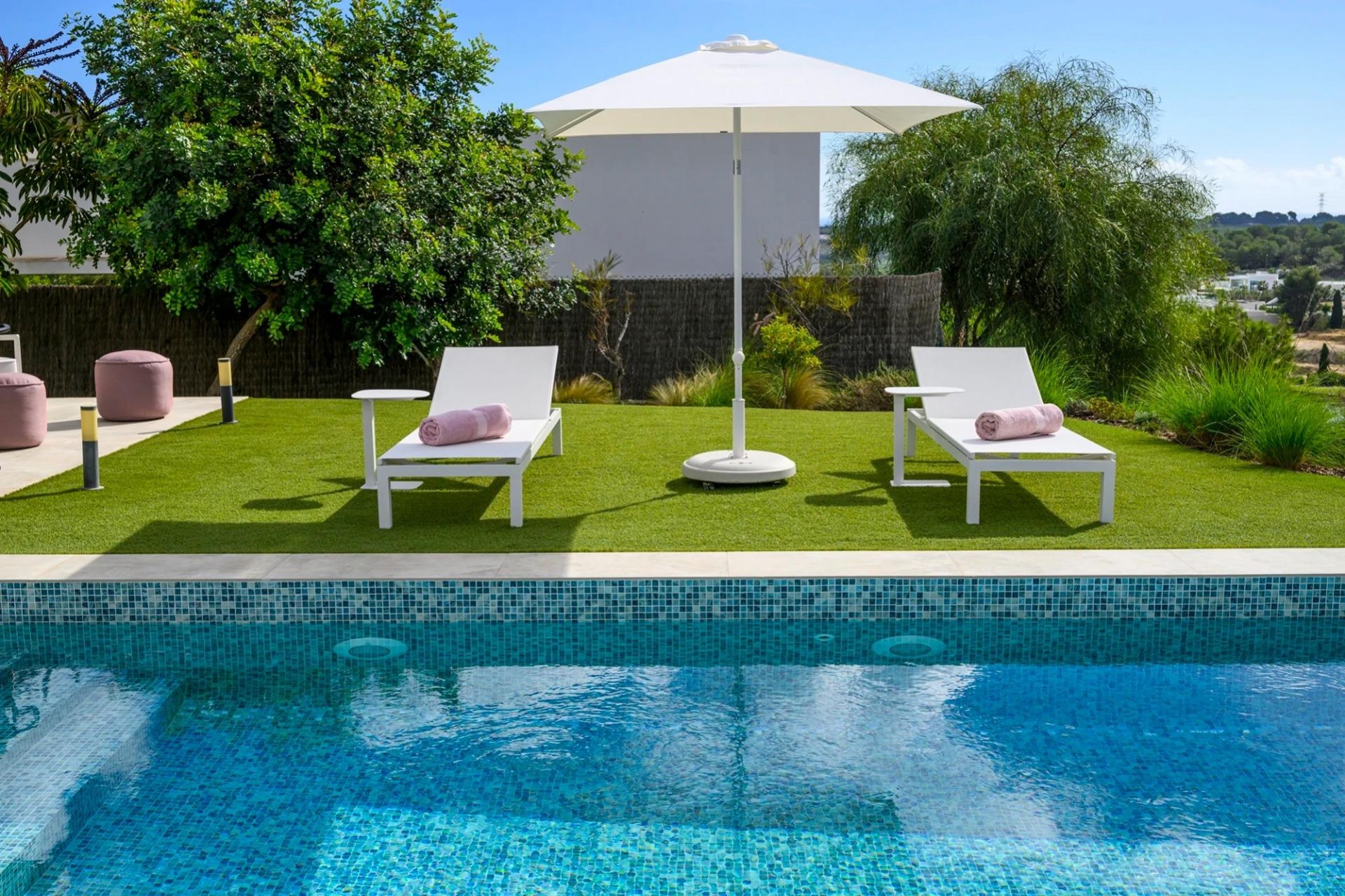 Återförsäljning - Villa -
Orihuela - Inland