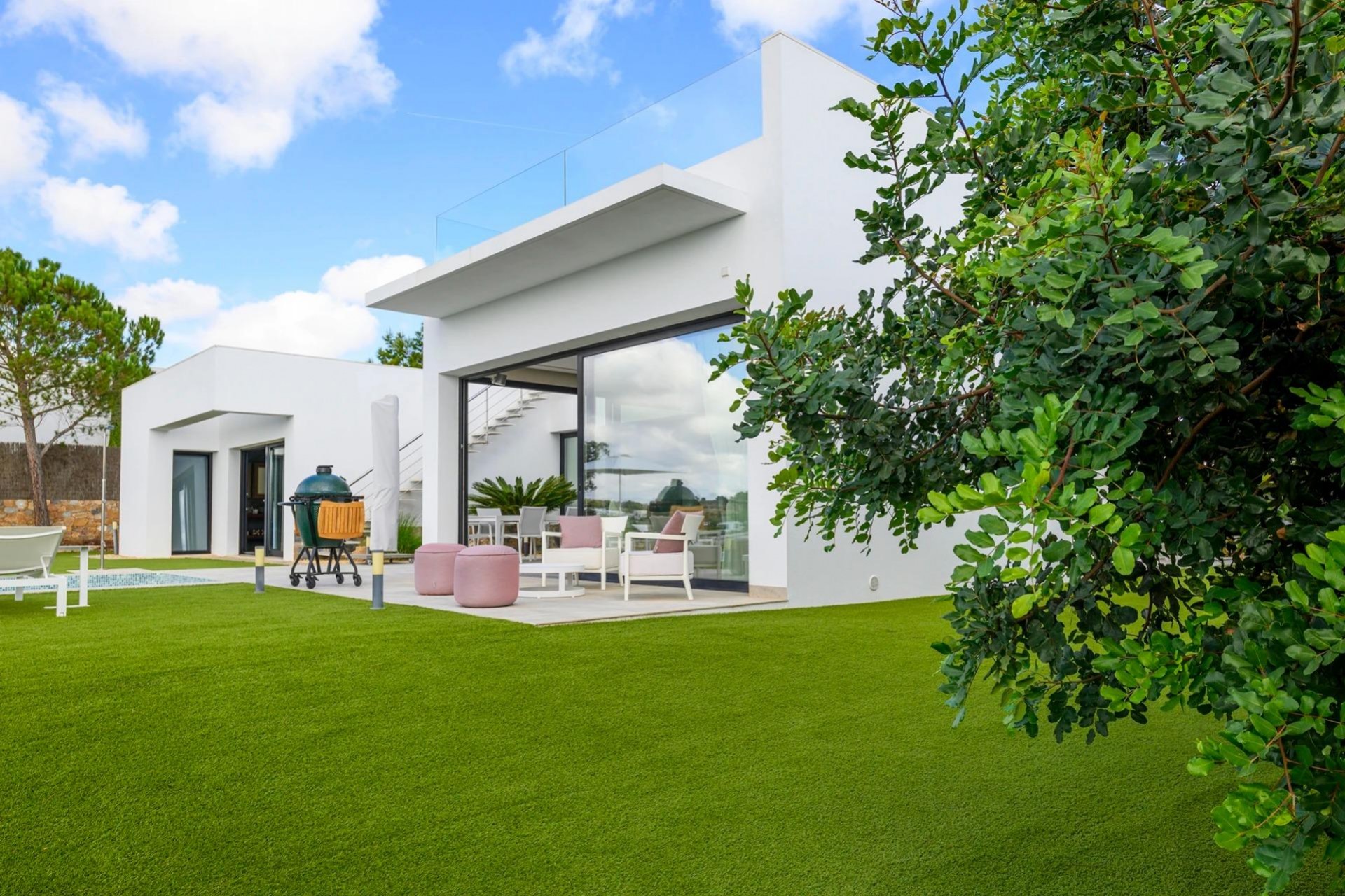 Återförsäljning - Villa -
Orihuela - Inland
