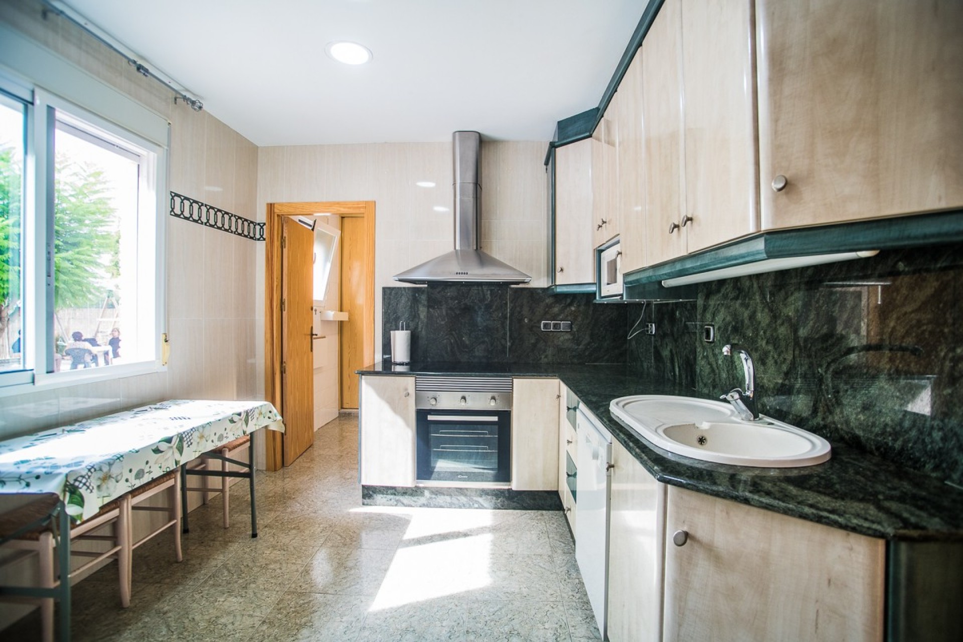 Återförsäljning - Villa -
Orihuela - Inland