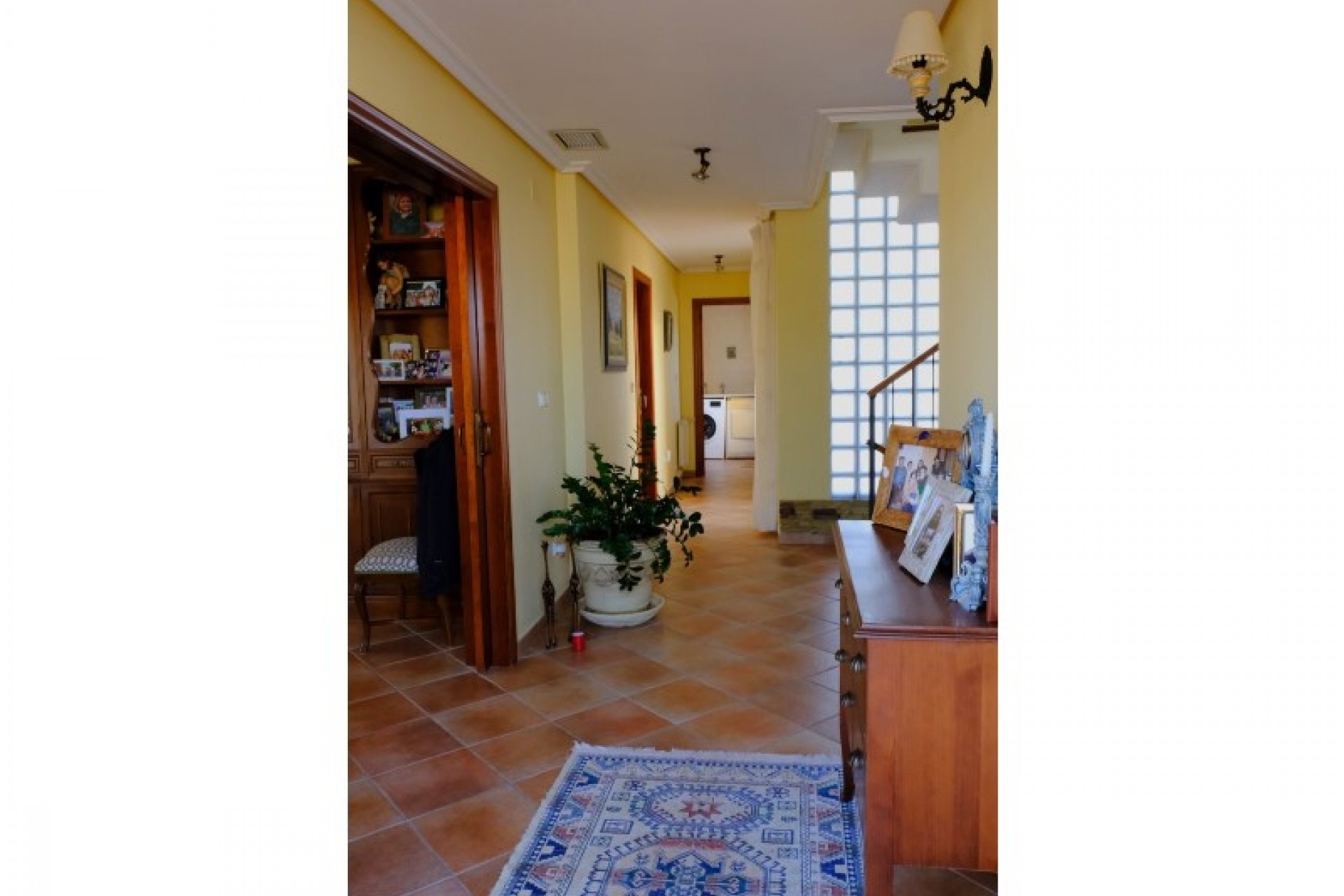 Återförsäljning - Villa -
Orihuela - Inland