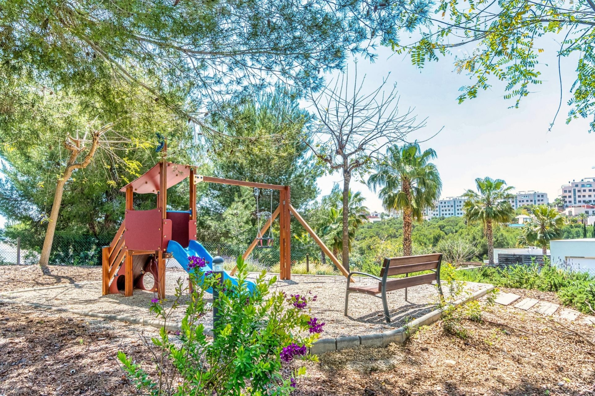 Återförsäljning - Villa -
Orihuela - Las Colinas Golf