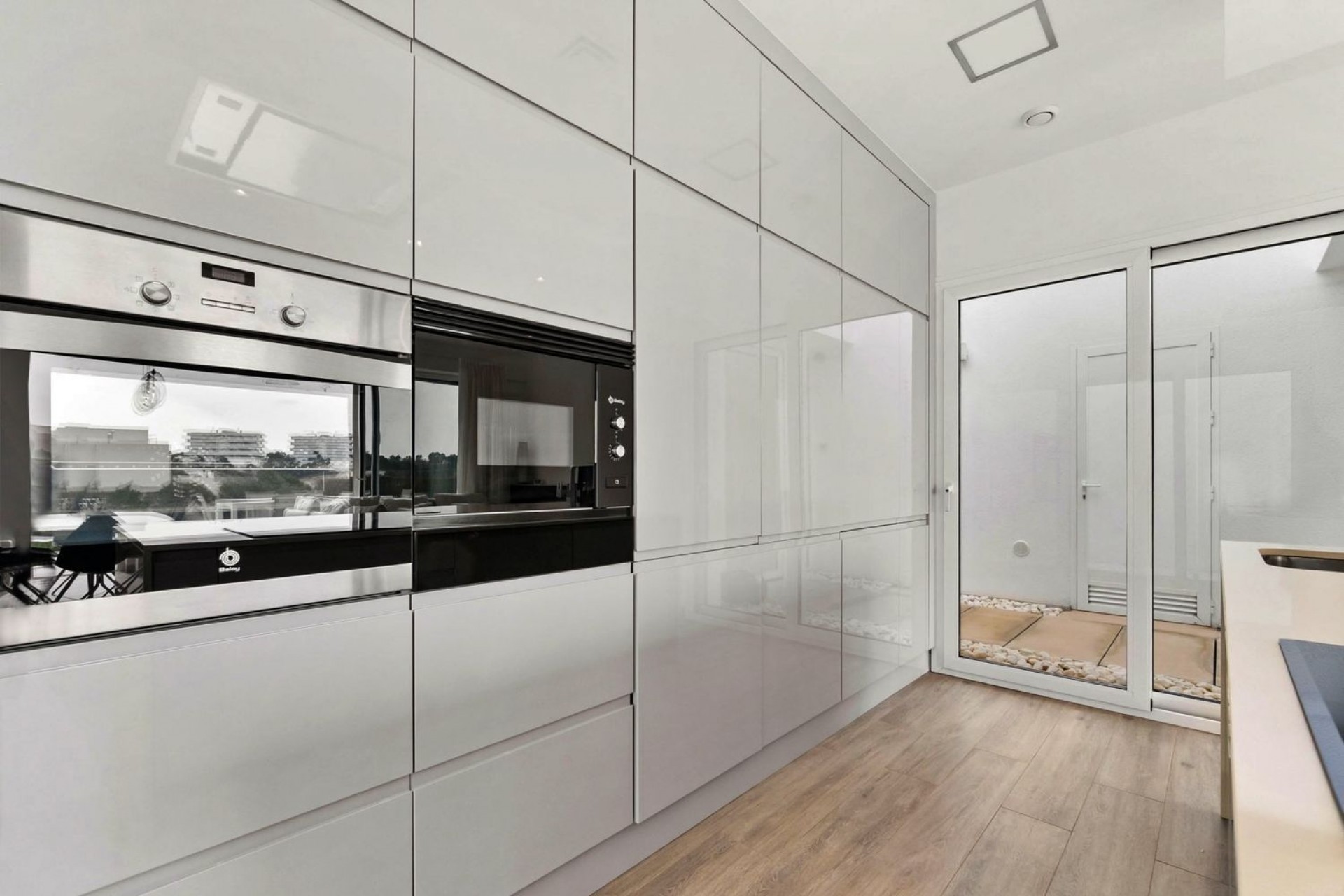 Återförsäljning - Villa -
Orihuela - Las Colinas Golf