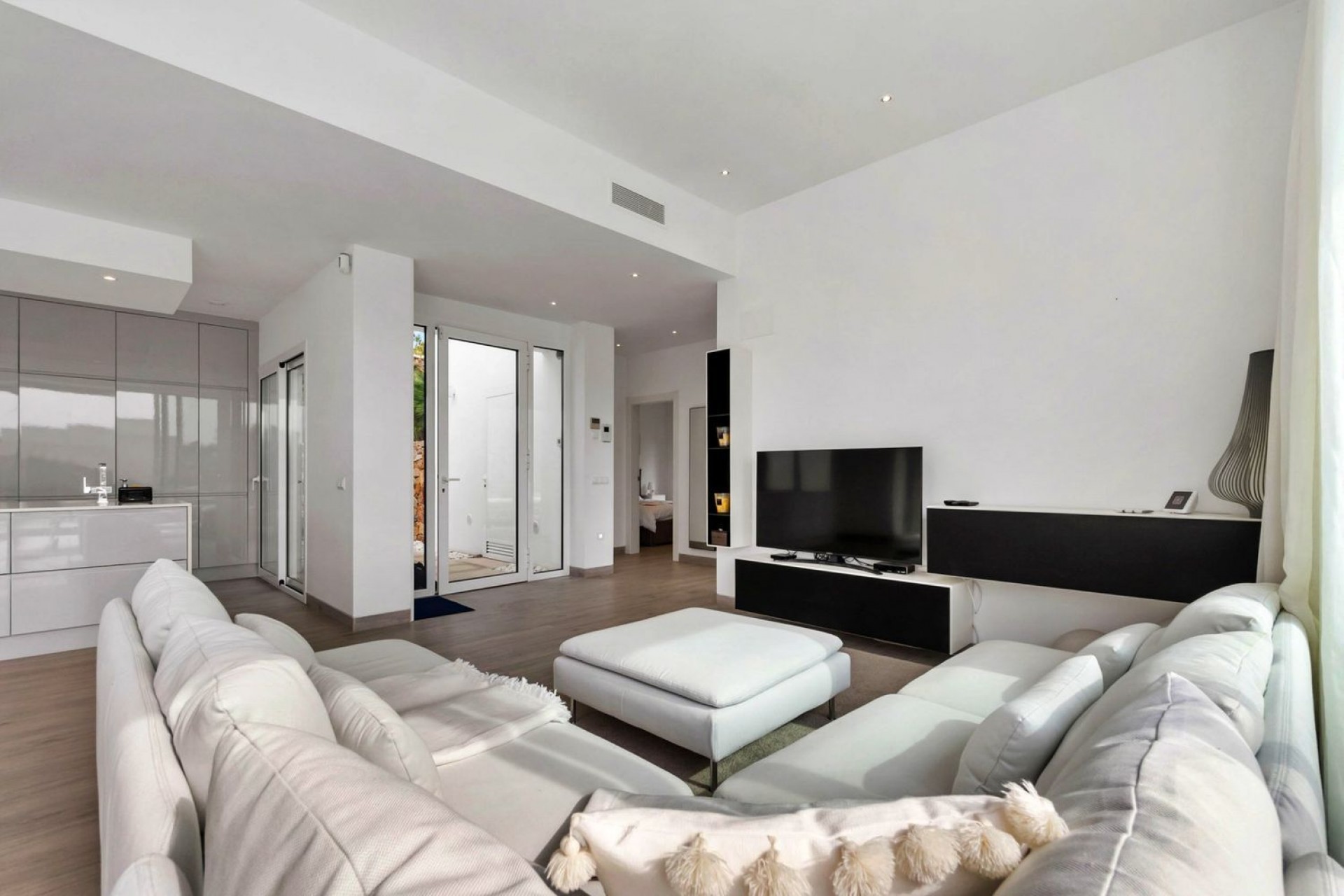 Återförsäljning - Villa -
Orihuela - Las Colinas Golf