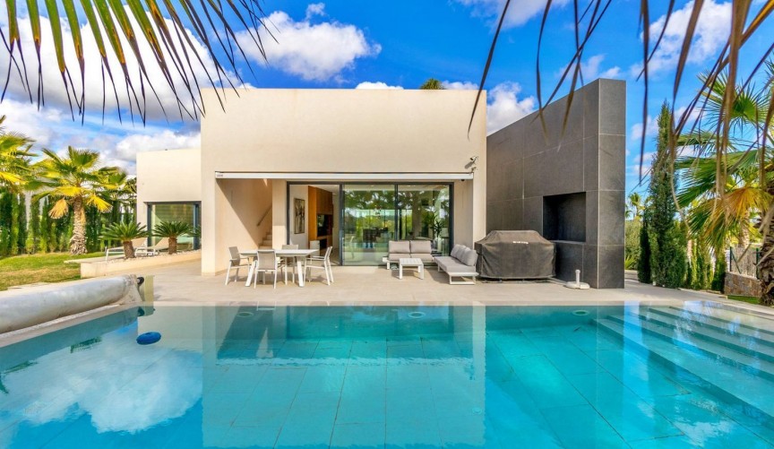 Återförsäljning - Villa -
Orihuela - Las Colinas Golf