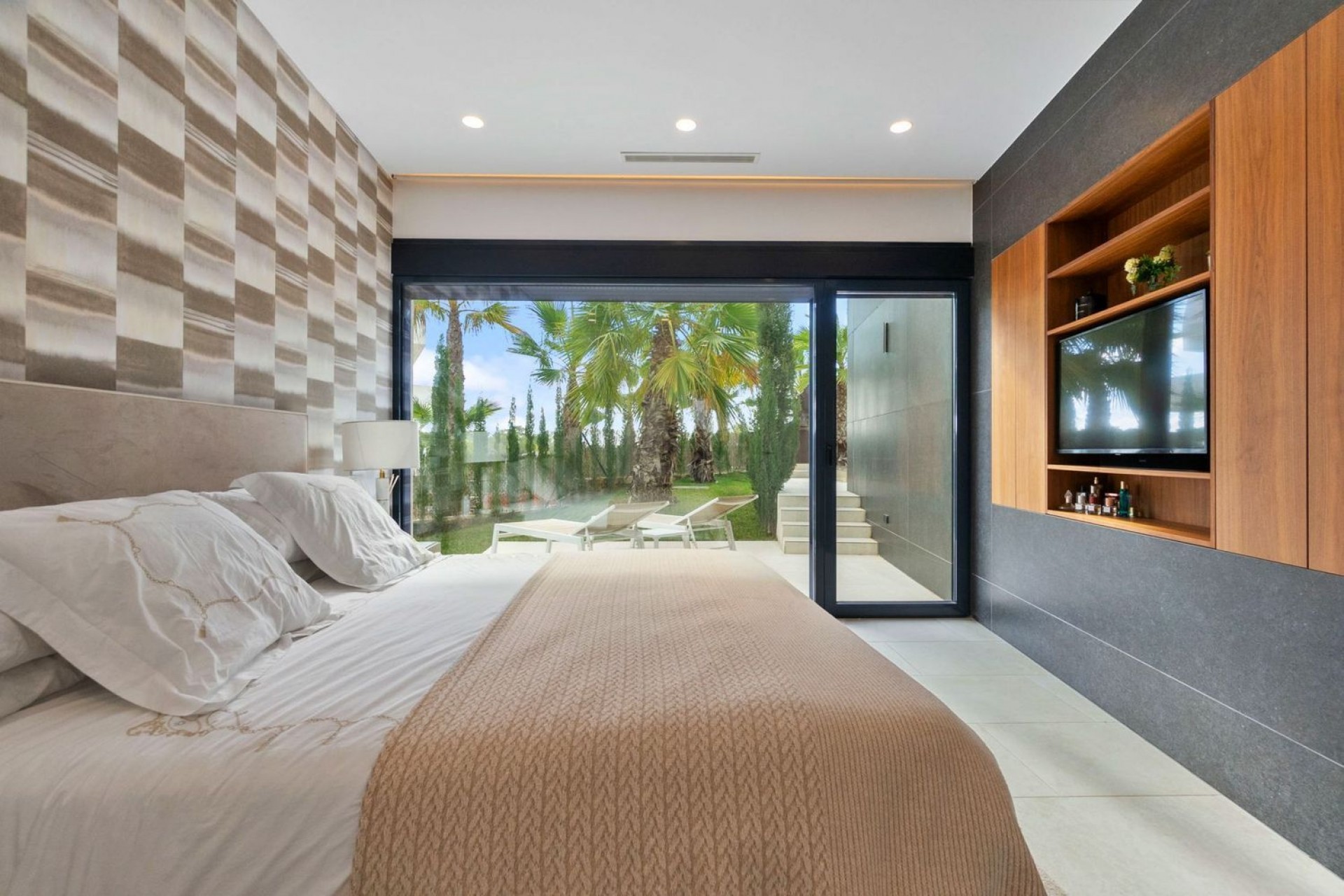 Återförsäljning - Villa -
Orihuela - Las Colinas Golf