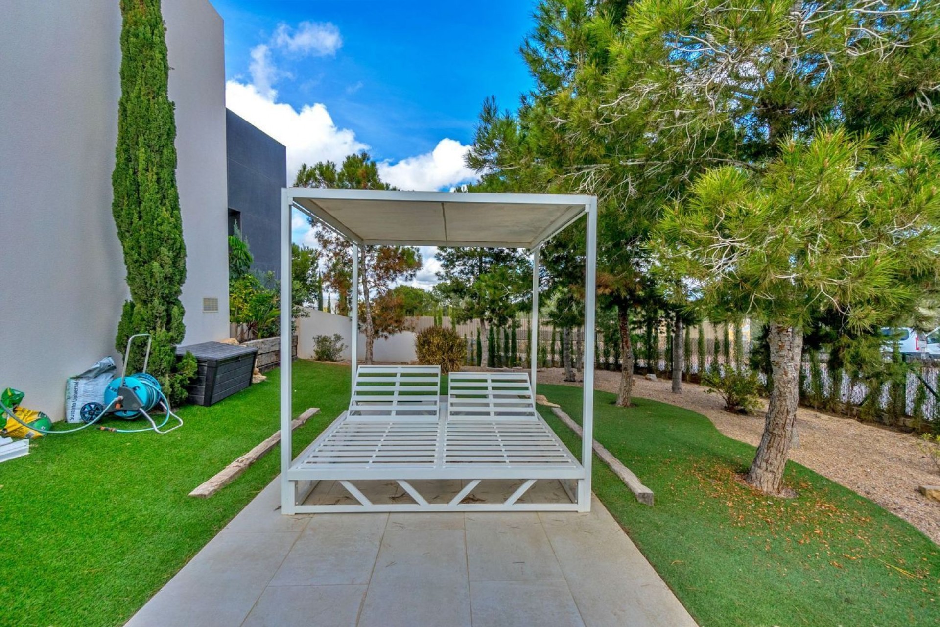 Återförsäljning - Villa -
Orihuela - Las Colinas Golf