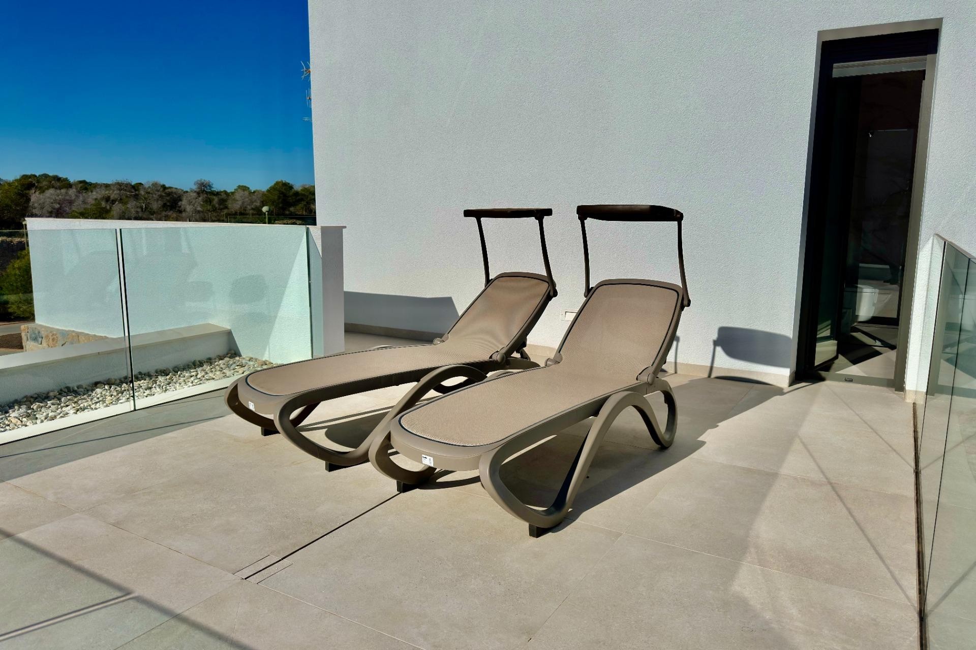 Återförsäljning - Villa -
Orihuela - Las Colinas Golf