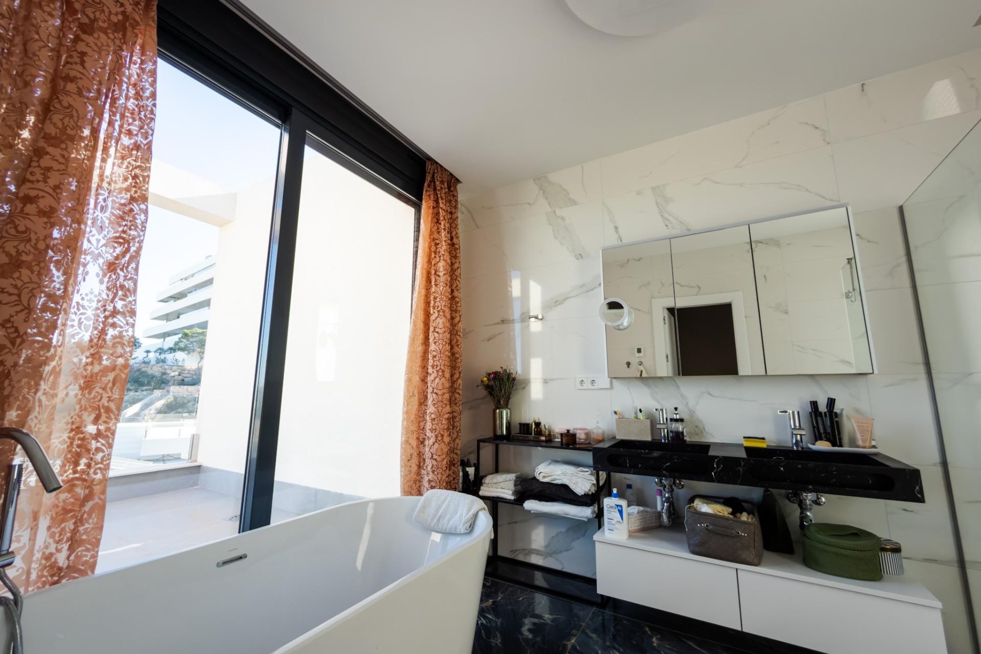 Återförsäljning - Villa -
Orihuela - Las Colinas Golf