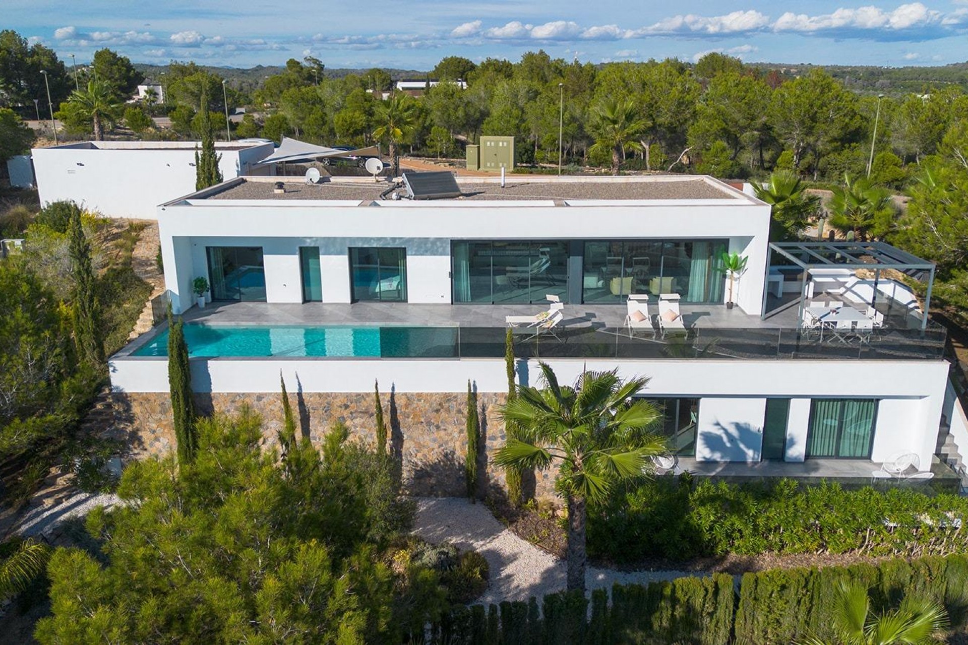 Återförsäljning - Villa -
Orihuela - Las Colinas Golf