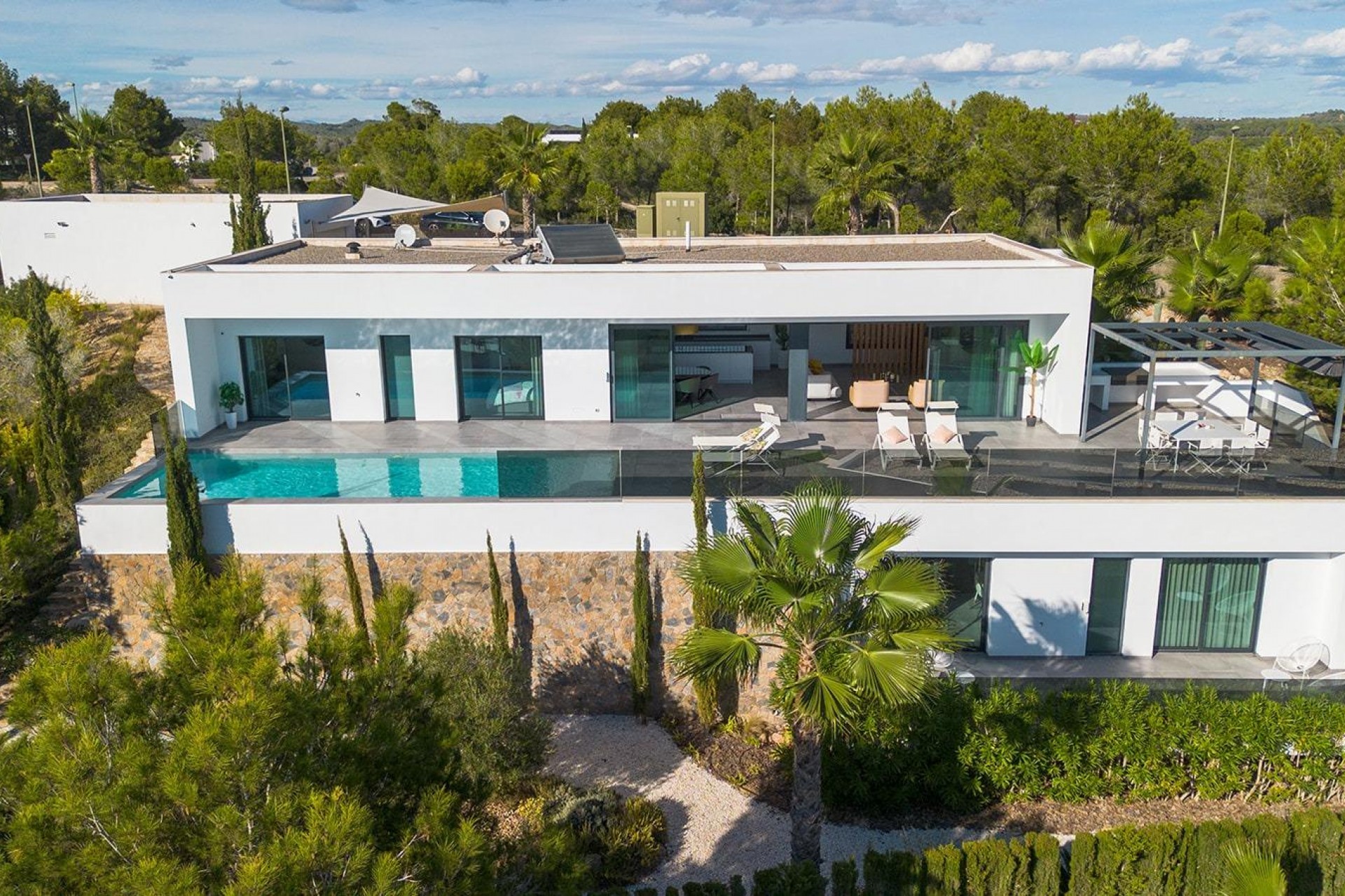 Återförsäljning - Villa -
Orihuela - Las Colinas Golf