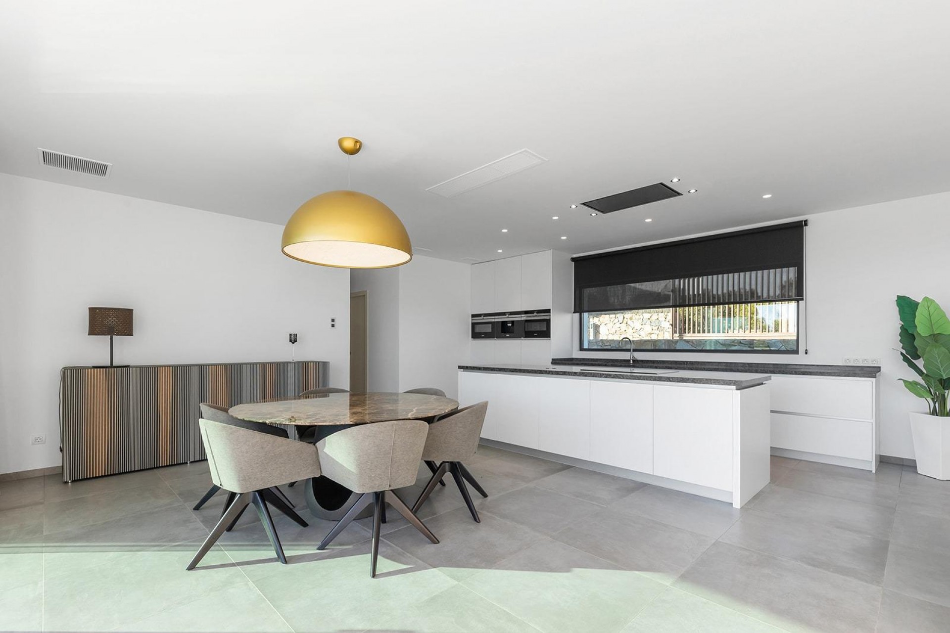 Återförsäljning - Villa -
Orihuela - Las Colinas Golf