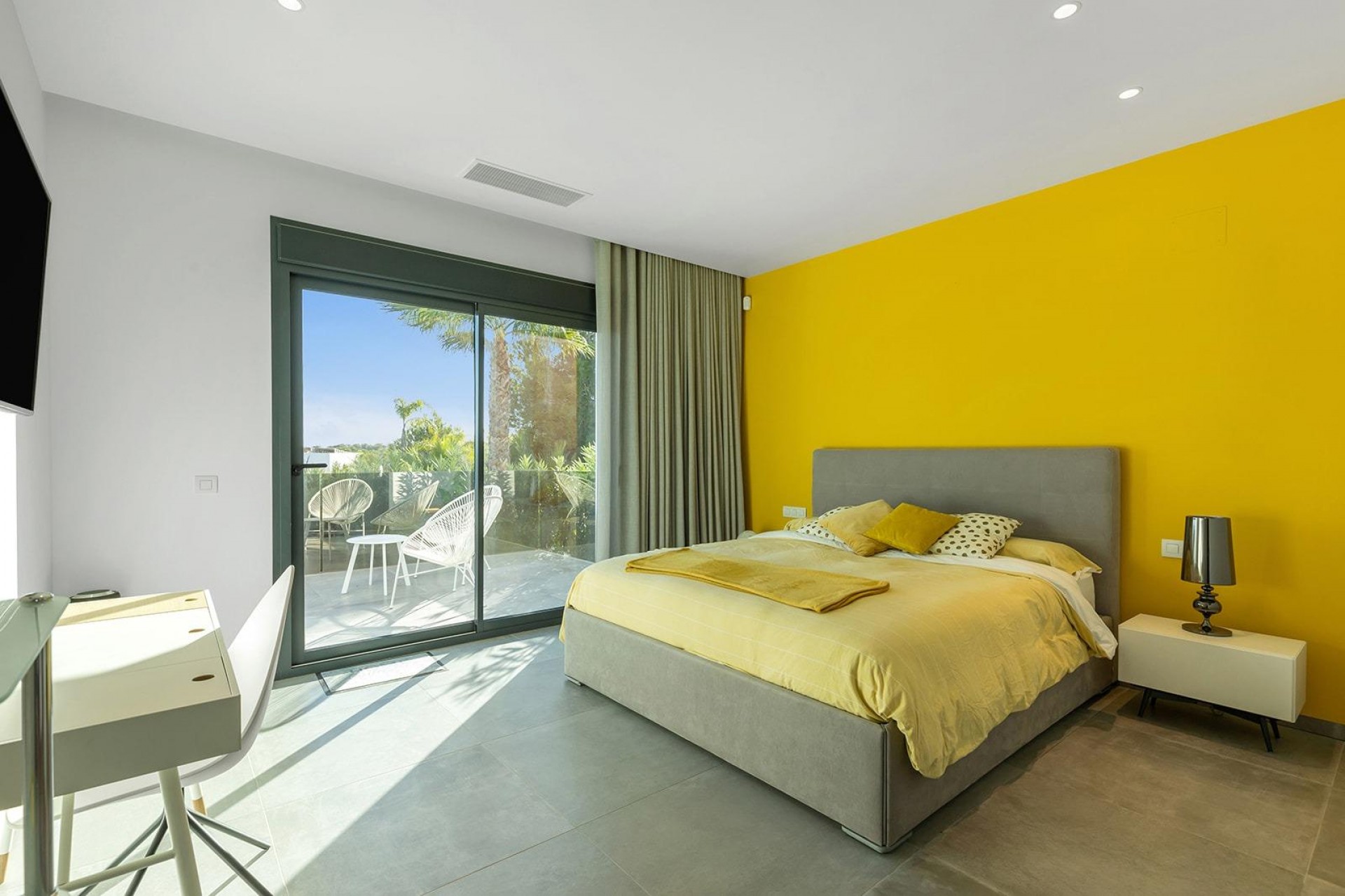 Återförsäljning - Villa -
Orihuela - Las Colinas Golf