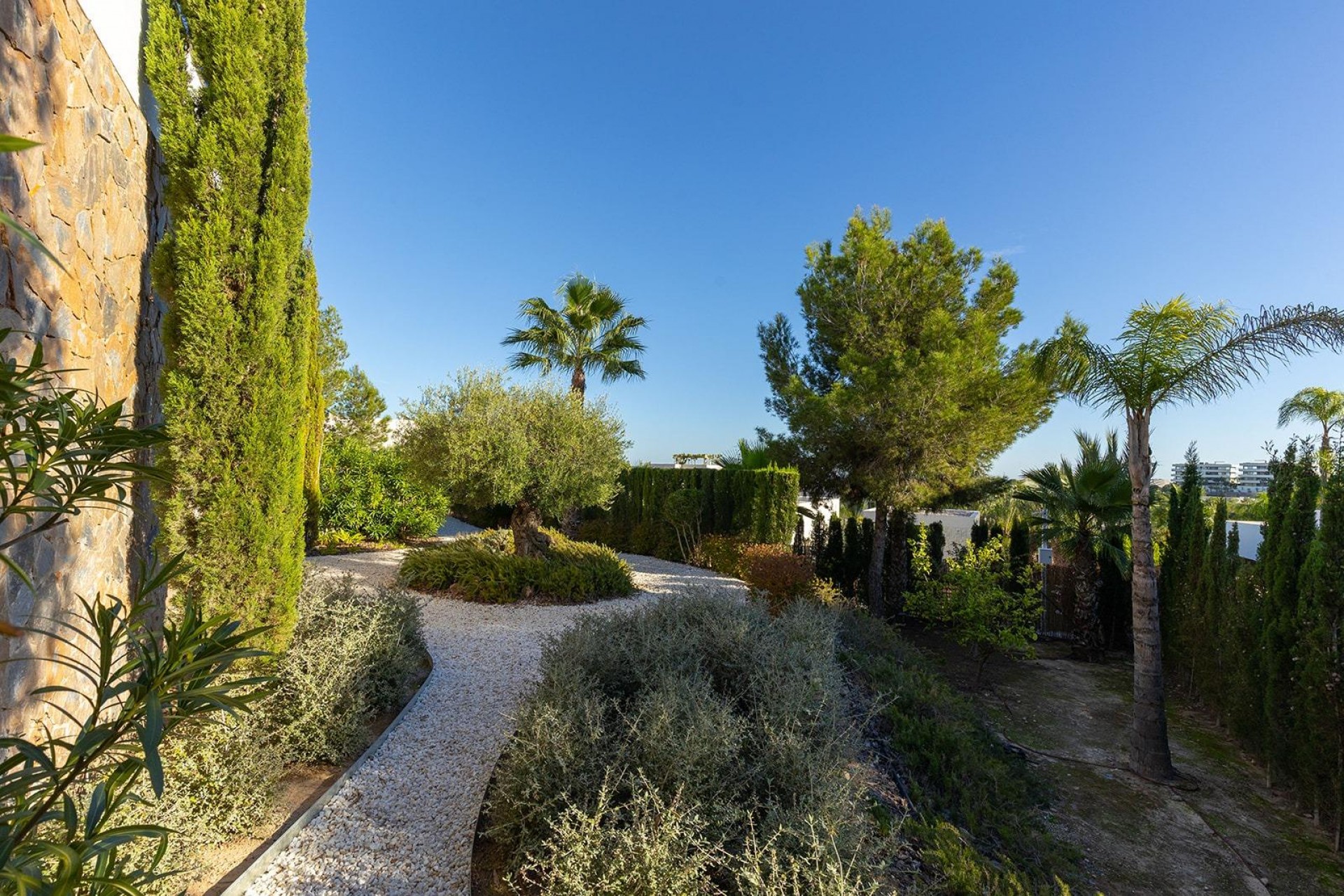 Återförsäljning - Villa -
Orihuela - Las Colinas Golf