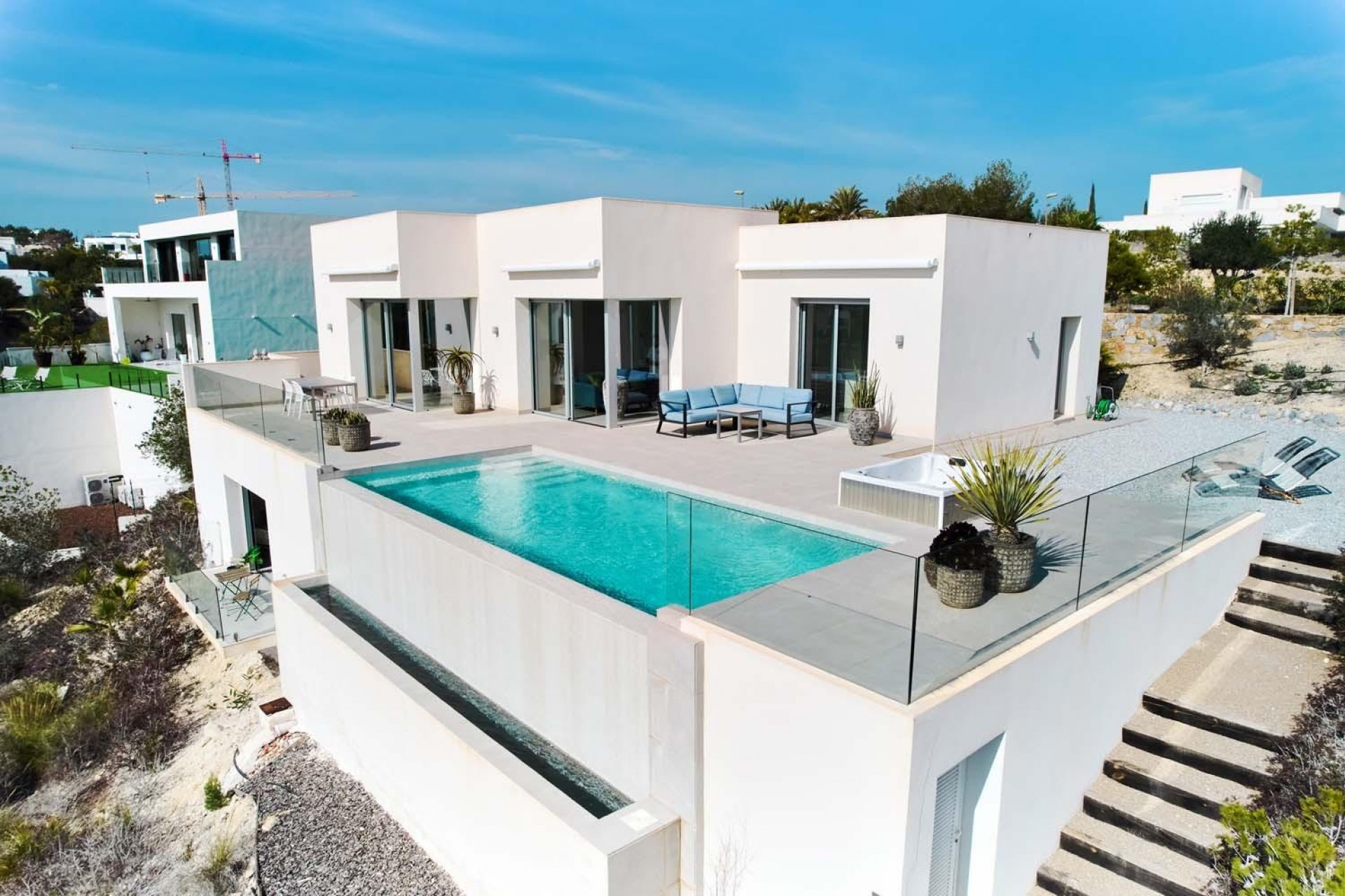 Återförsäljning - Villa -
Orihuela - Las Colinas Golf