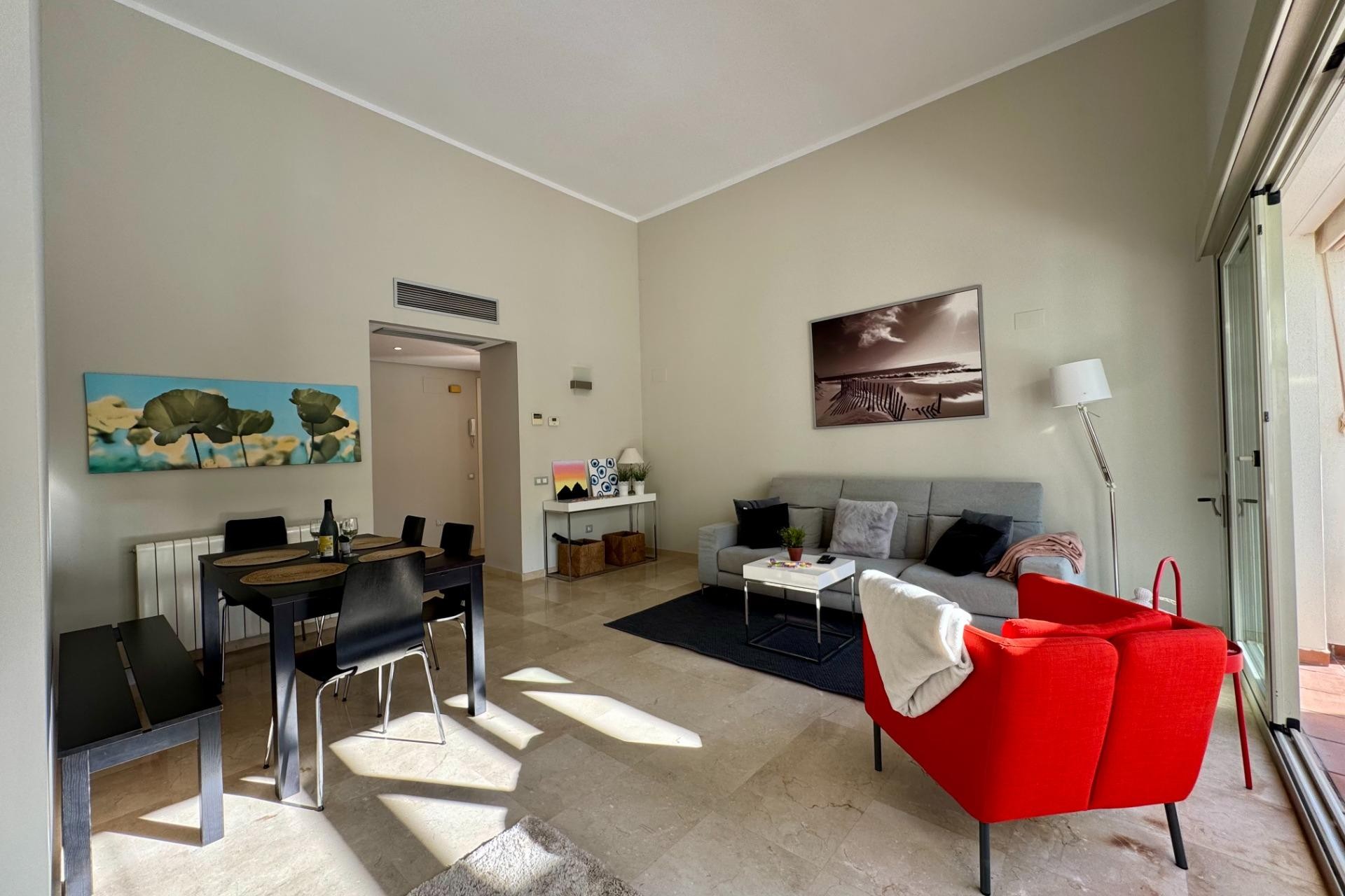 Återförsäljning - Villa -
Orihuela - Las Colinas Golf