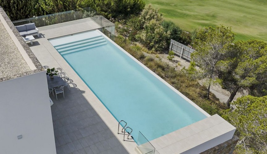 Återförsäljning - Villa -
Orihuela - Las Colinas Golf