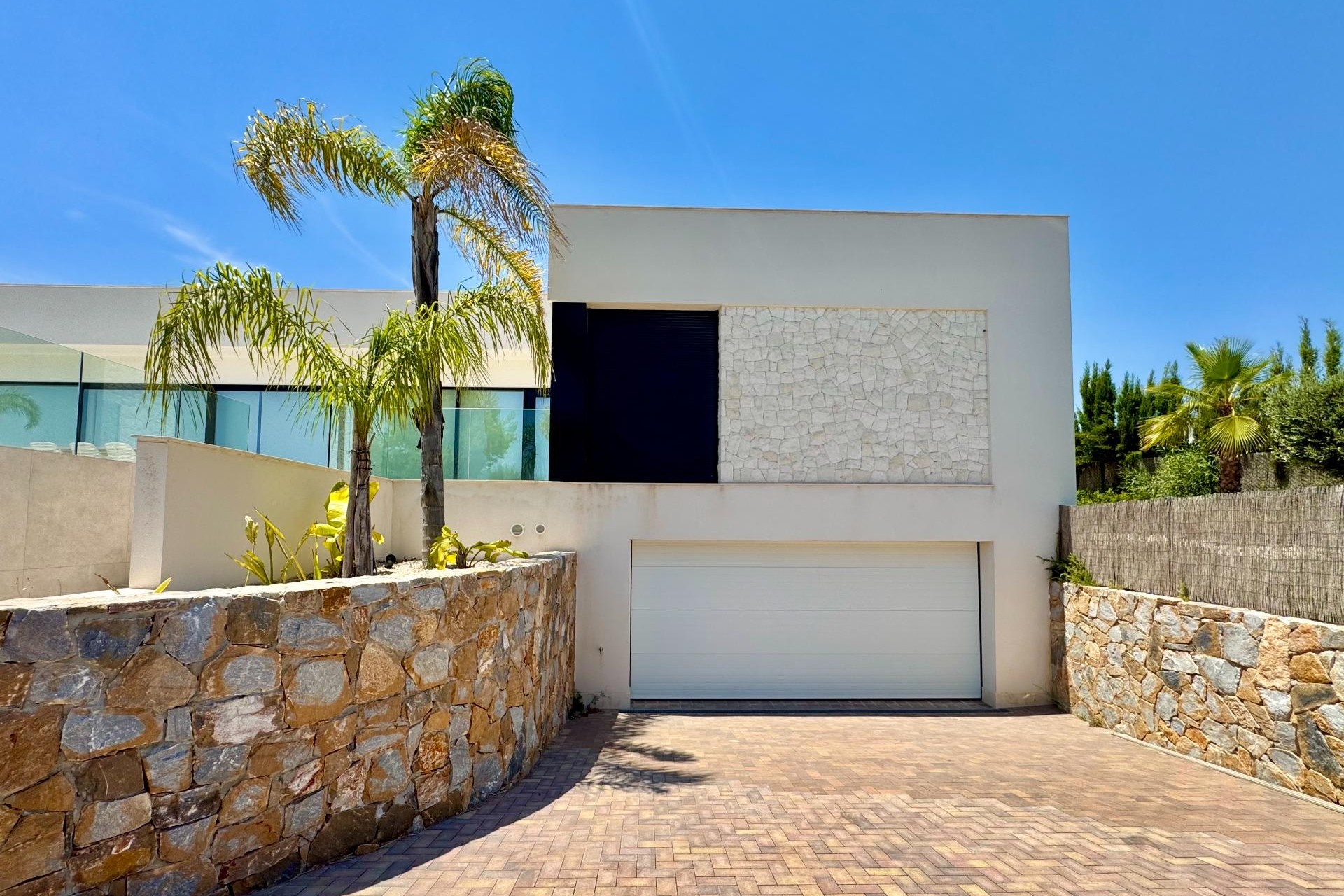 Återförsäljning - Villa -
Orihuela - Las Colinas Golf