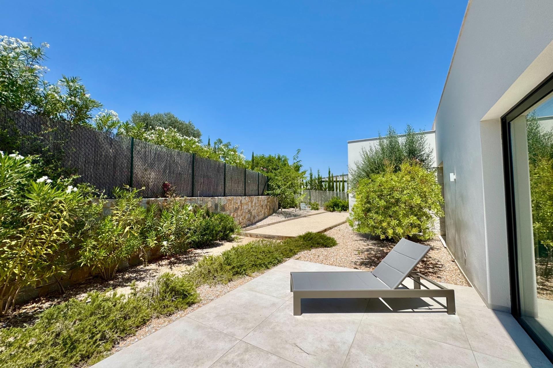 Återförsäljning - Villa -
Orihuela - Las Colinas Golf