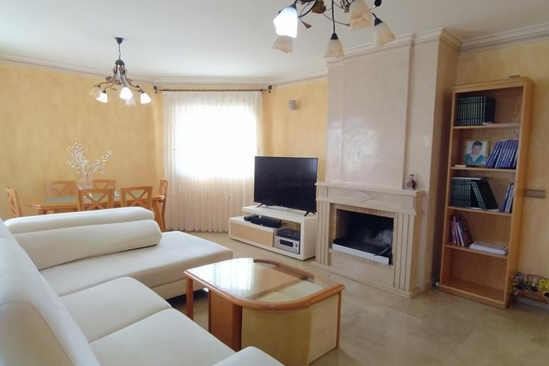 Återförsäljning - Villa -
Orihuela - LOS DESEMPARADOS