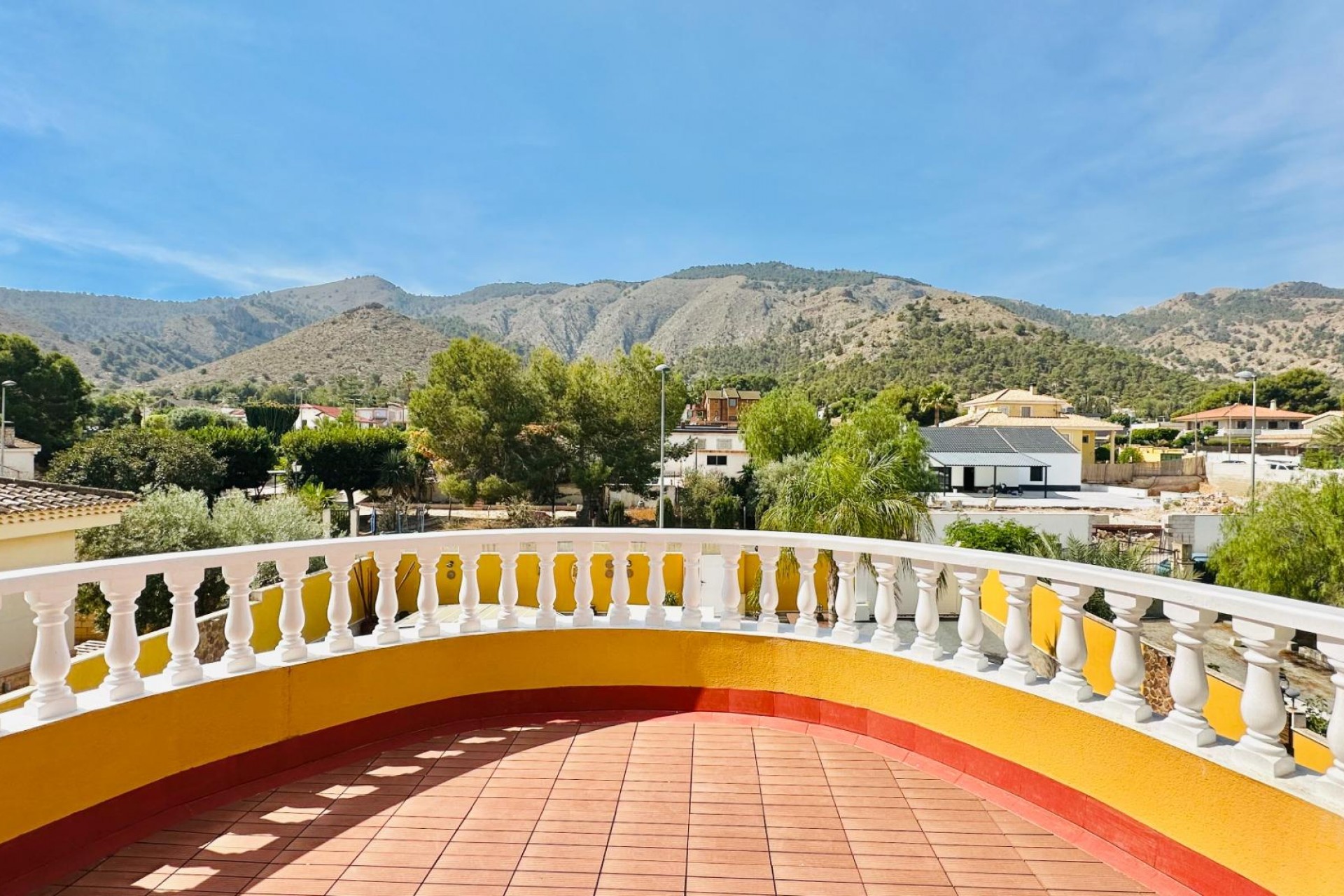 Återförsäljning - Villa -
Orihuela - Urb. Montepinar