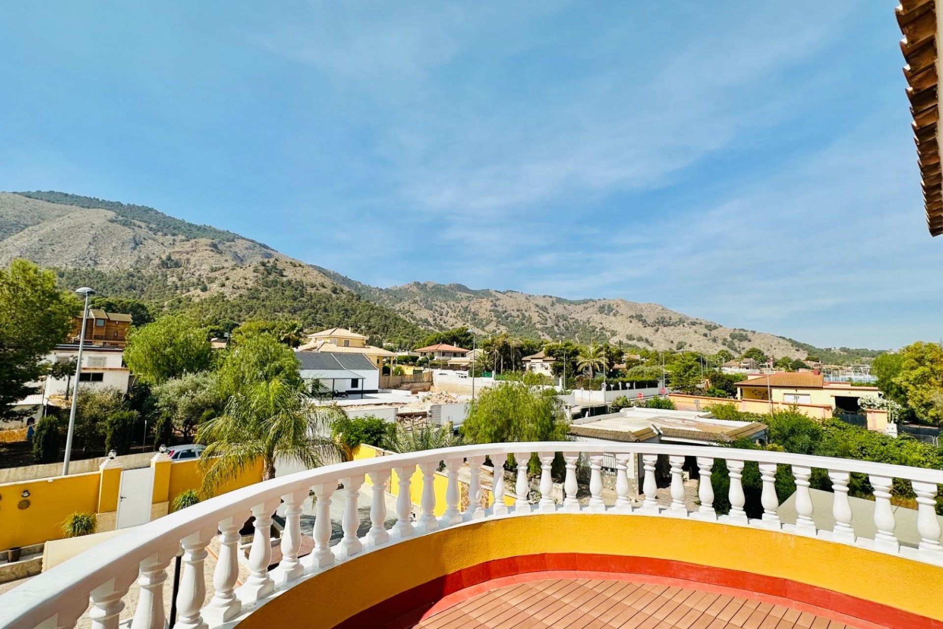 Återförsäljning - Villa -
Orihuela - Urb. Montepinar
