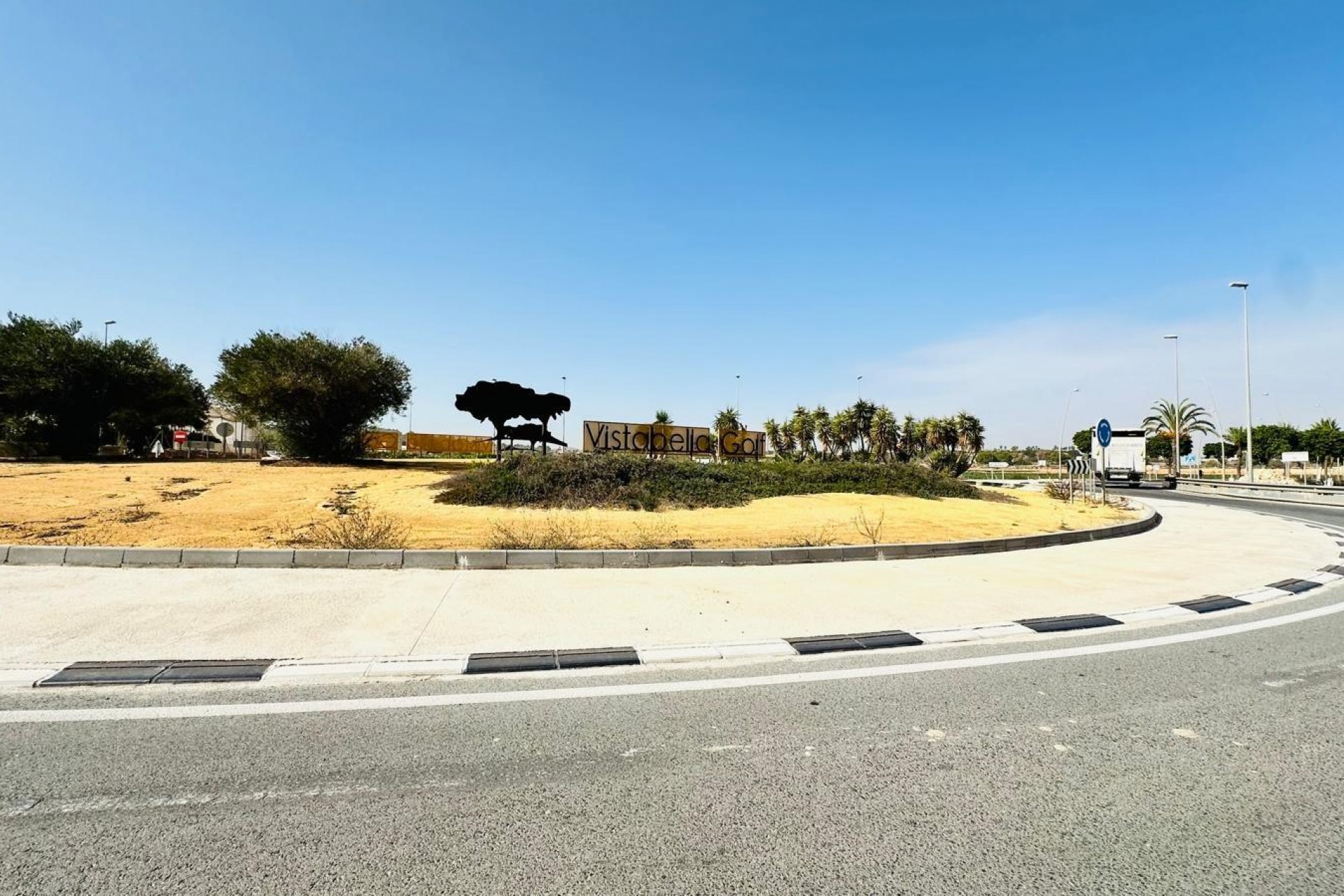 Återförsäljning - Villa -
Orihuela - Vistabella Golf