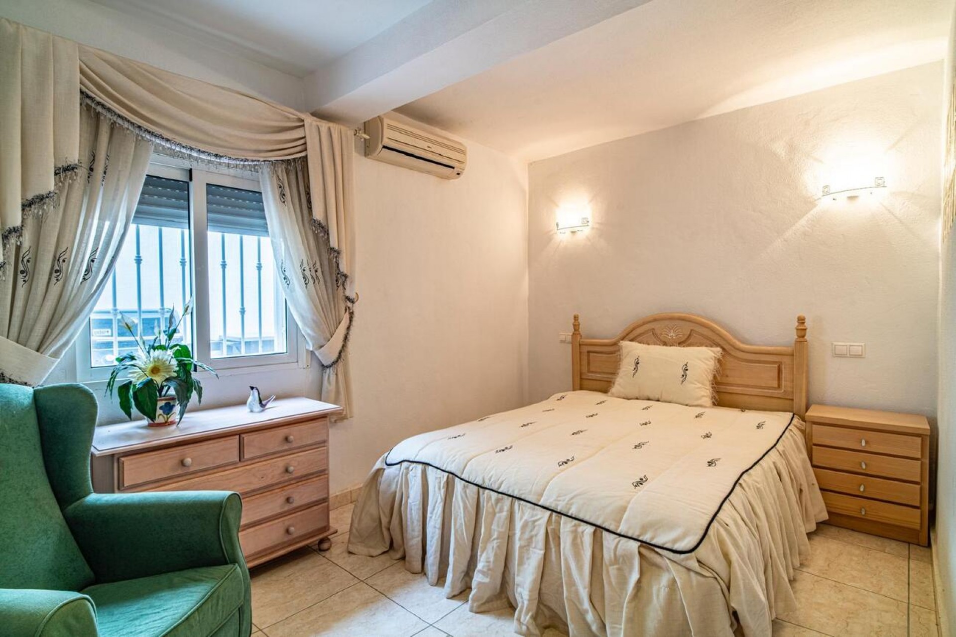 Återförsäljning - Villa -
Orihuela