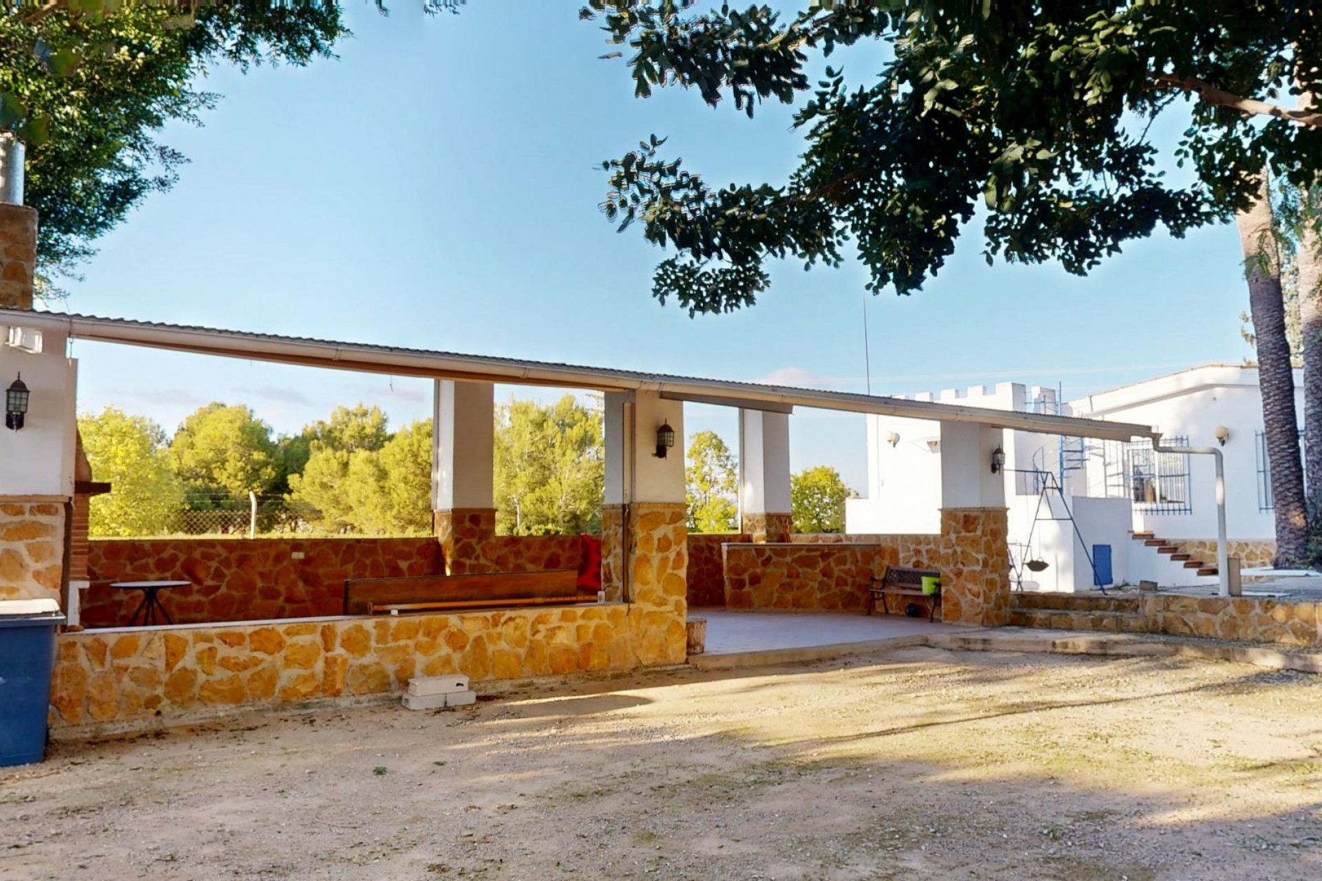 Återförsäljning - Villa -
Orihuela