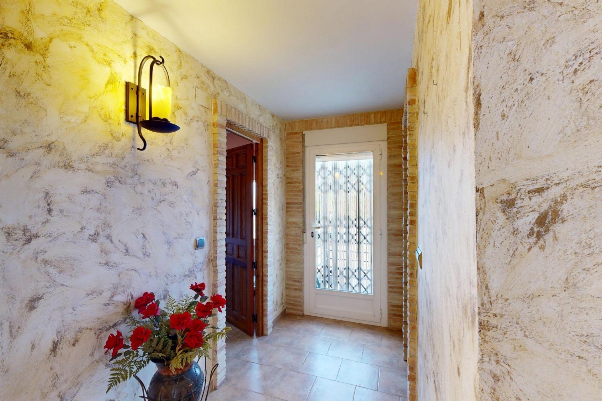 Återförsäljning - Villa -
Orihuela