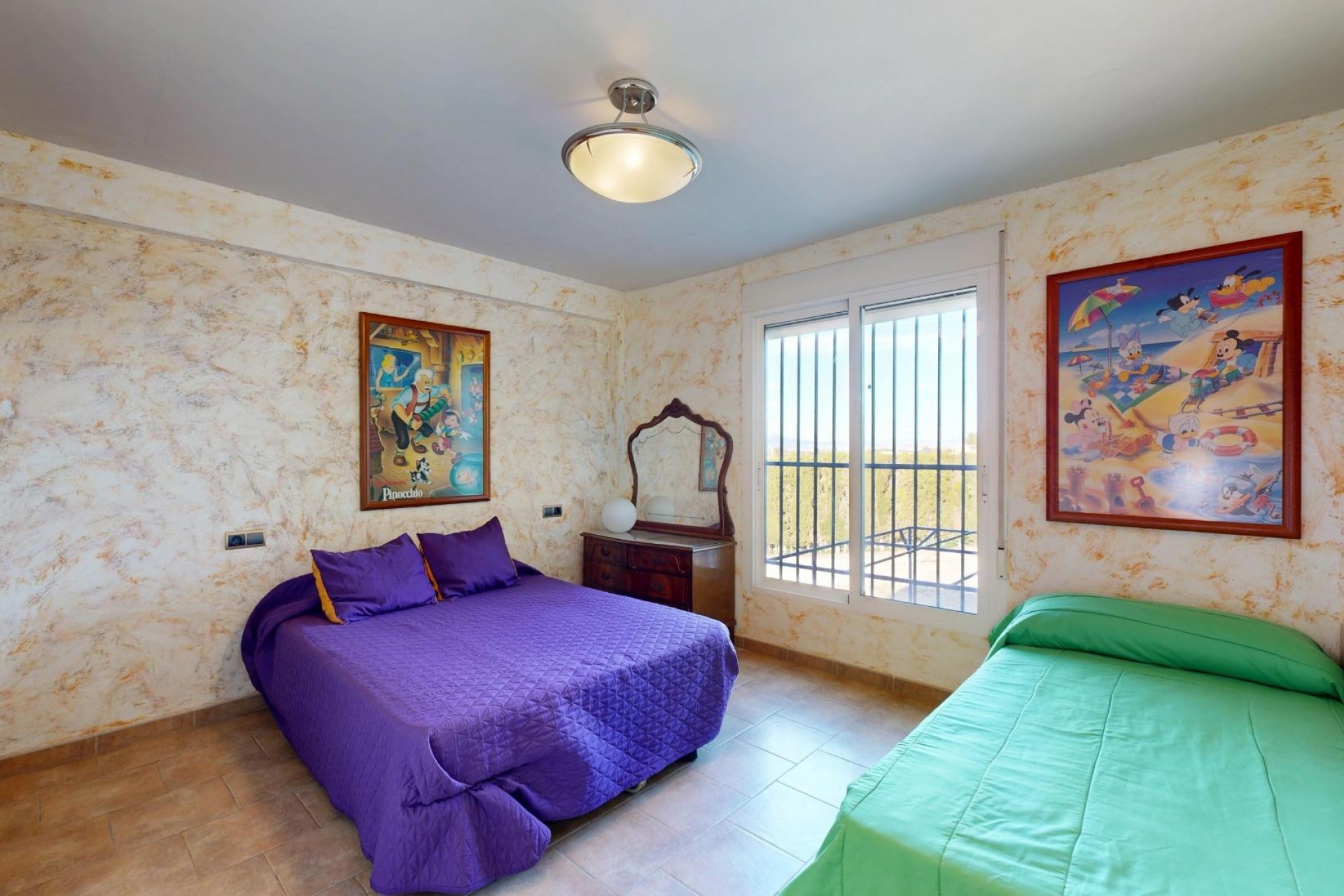 Återförsäljning - Villa -
Orihuela