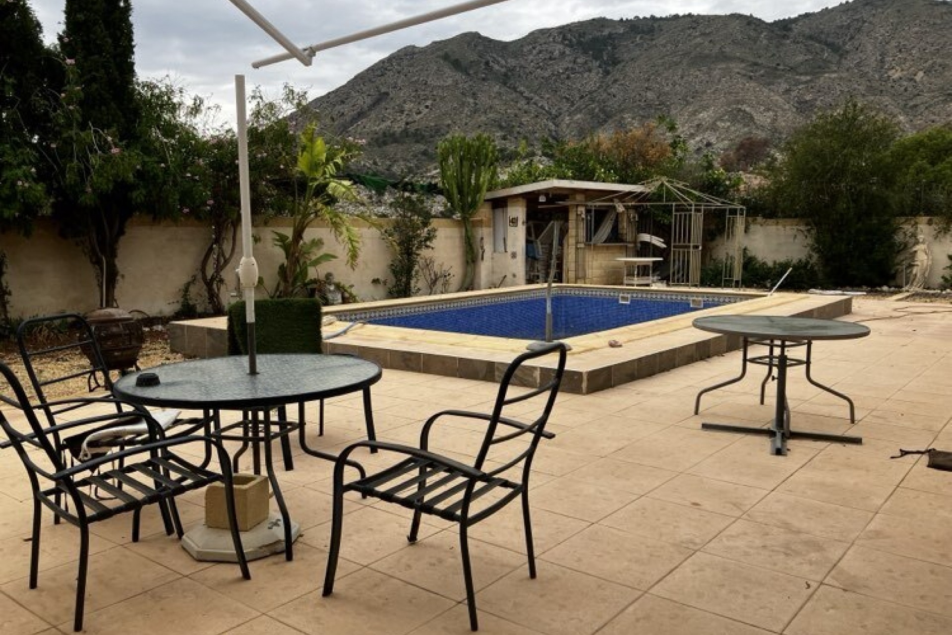 Återförsäljning - Villa -
Orxeta - Costa Blanca