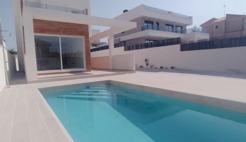 Återförsäljning - Villa Penthouse -
Torrevieja - aguas nuevas