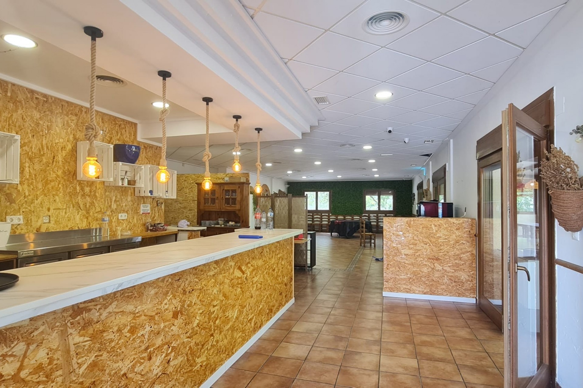 Återförsäljning - Villa -
Petrer - Inland