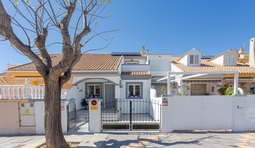 Återförsäljning - Villa -
Pilar de la Horadada - Costa Blanca