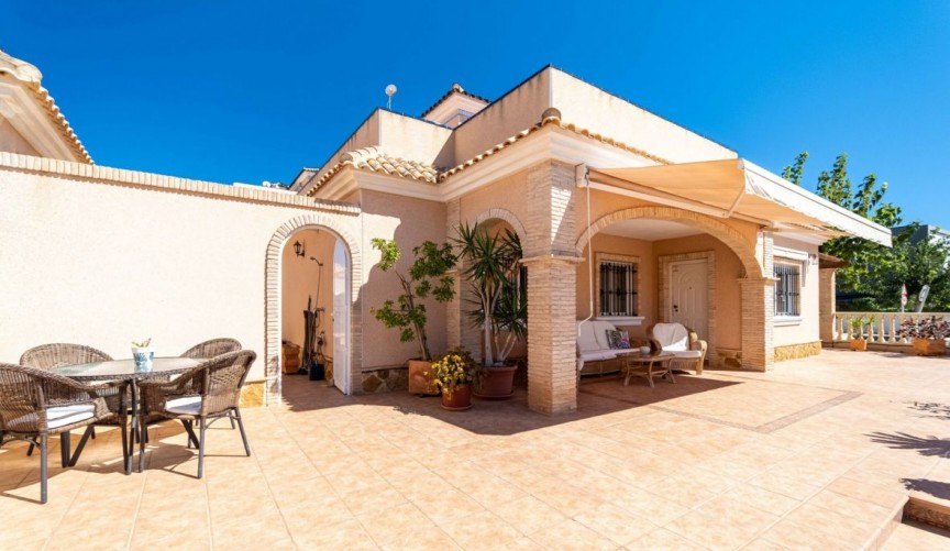 Återförsäljning - Villa -
Pilar de la Horadada - Costa Blanca