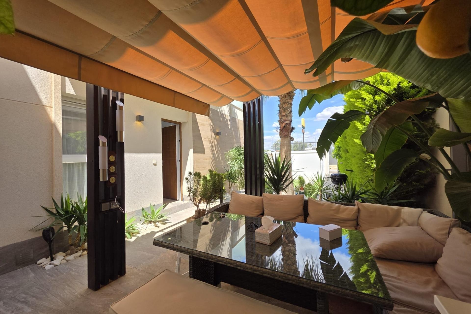 Återförsäljning - Villa -
Pilar de la Horadada - Zona Pueblo