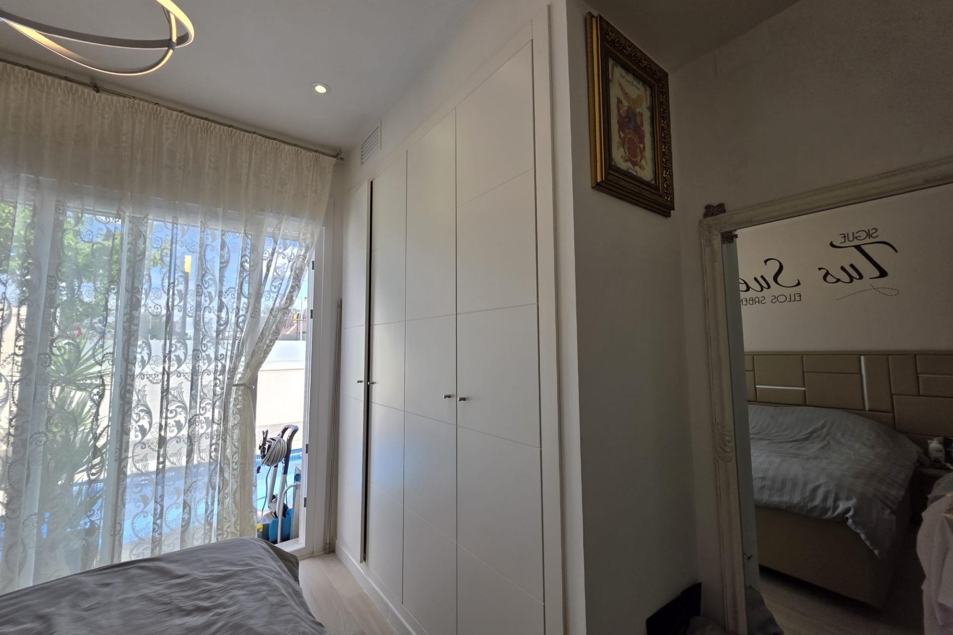 Återförsäljning - Villa -
Pilar de la Horadada - Zona Pueblo