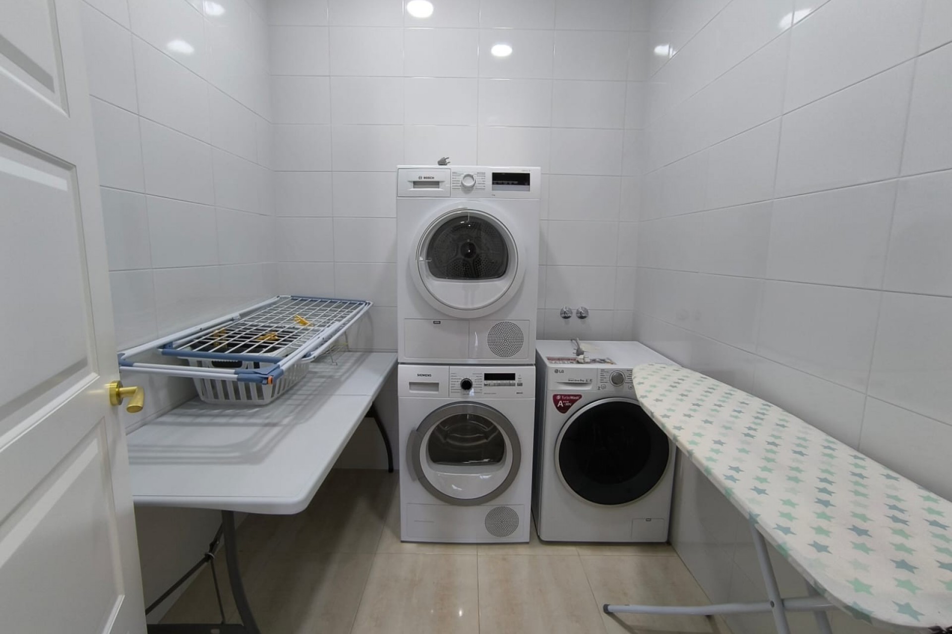 Återförsäljning - Villa -
Pinoso - Inland