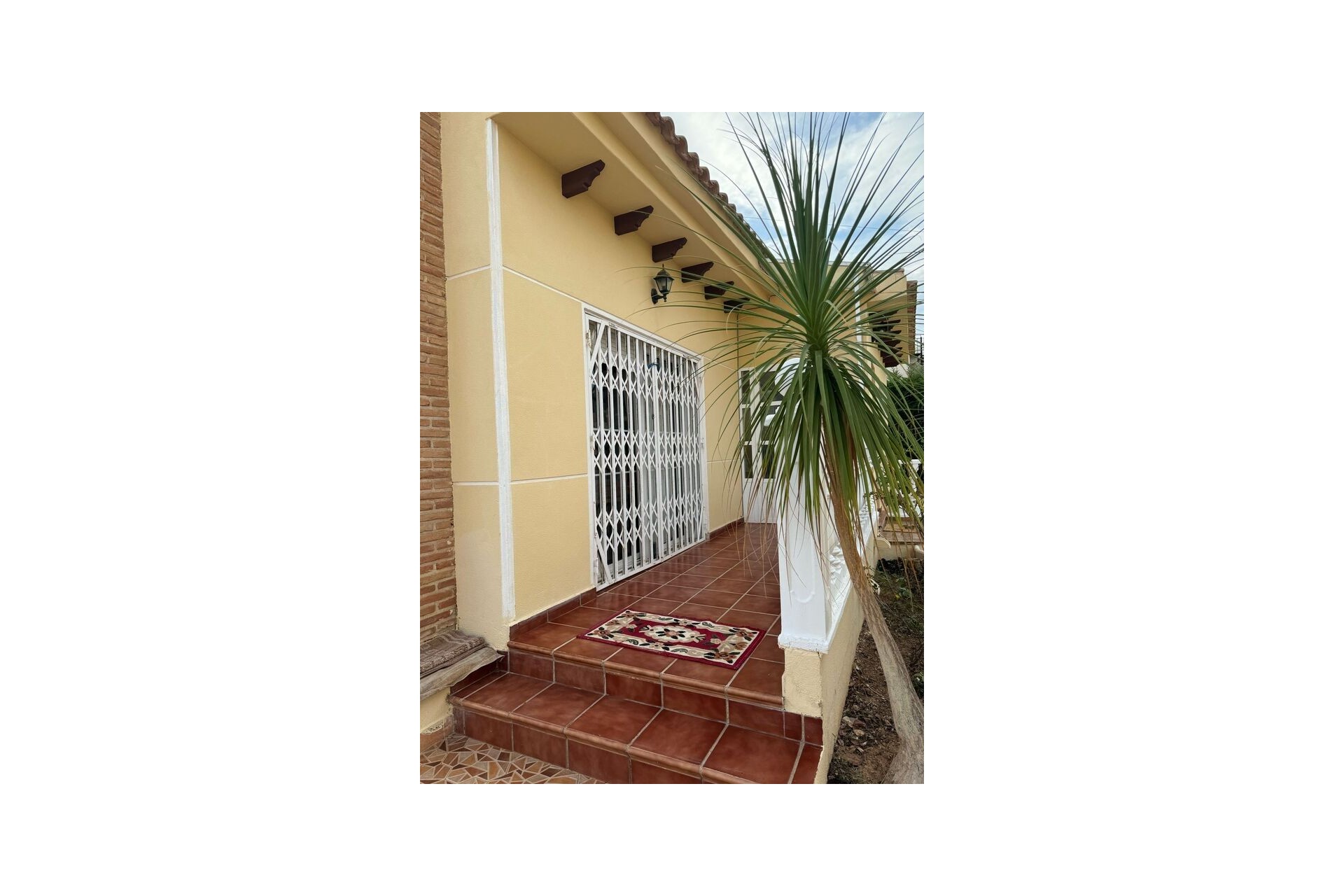 Återförsäljning - Villa -
Playa Flamenca - Costa Blanca