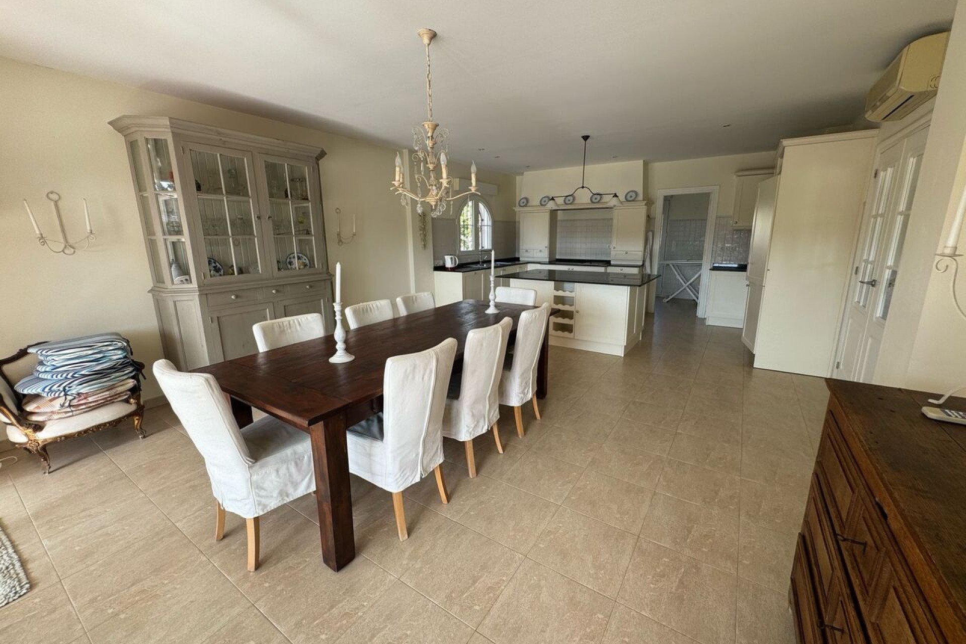 Återförsäljning - Villa -
Playa Flamenca - Costa Blanca