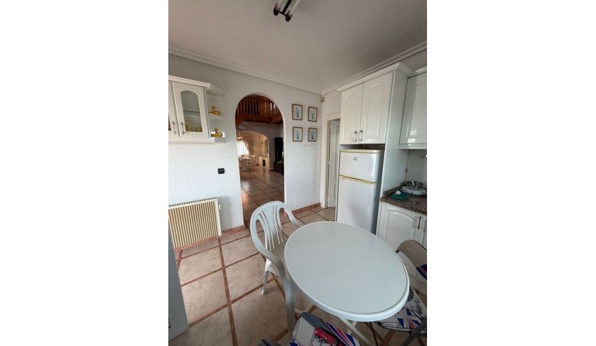 Återförsäljning - Villa -
Playa Flamenca - Costa Blanca