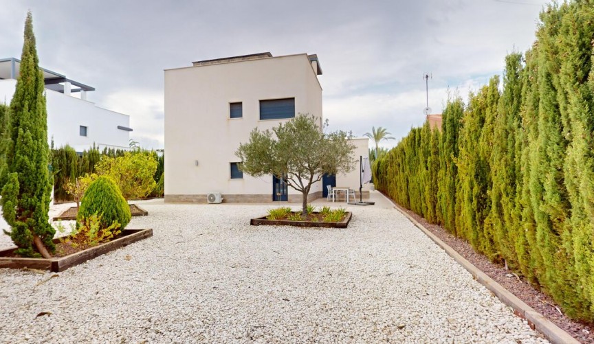 Återförsäljning - Villa -
Playa Honda - Costa Calida