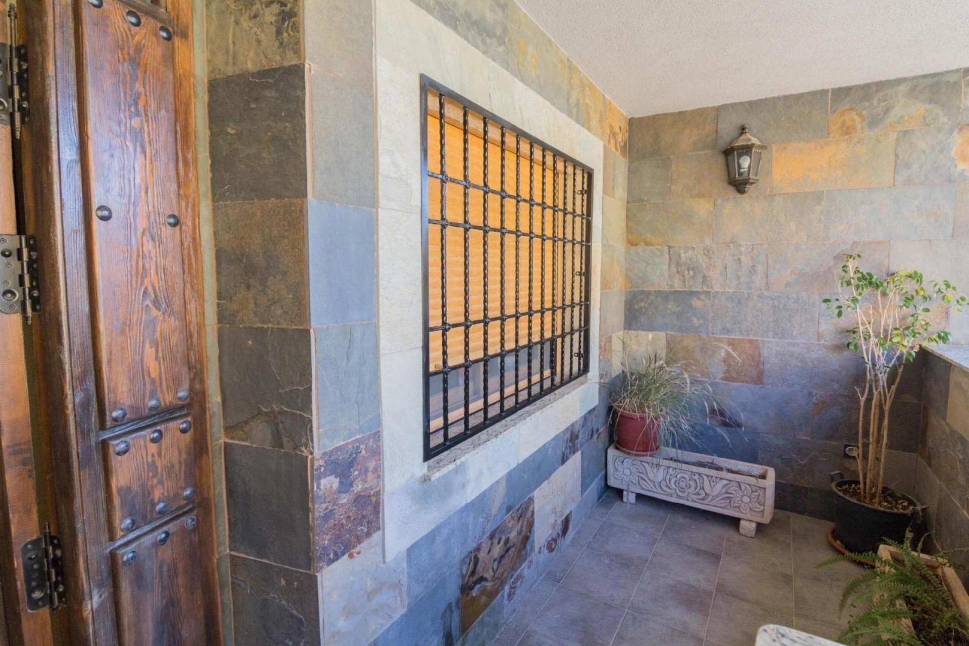 Återförsäljning - Villa -
Redován - Comunidad Valenciana