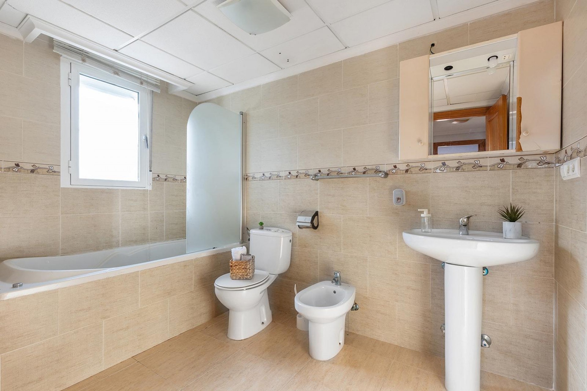 Återförsäljning - Villa -
Rojales - Campo De Golf La Marquesa